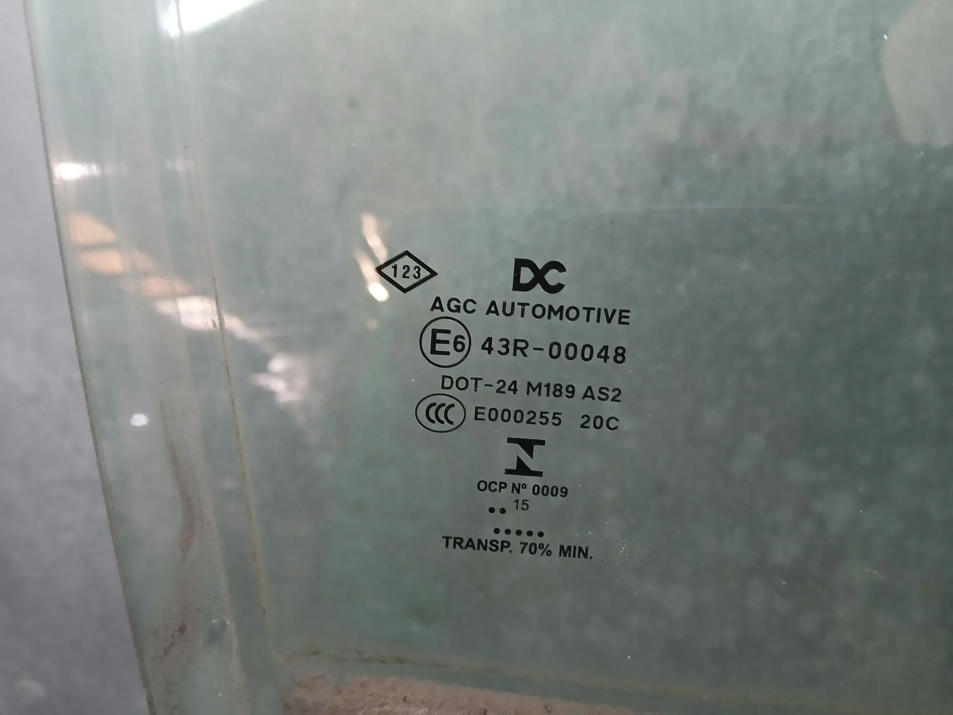 Right front door glass RENAULT Twingo III (BCM_) Imagem-1