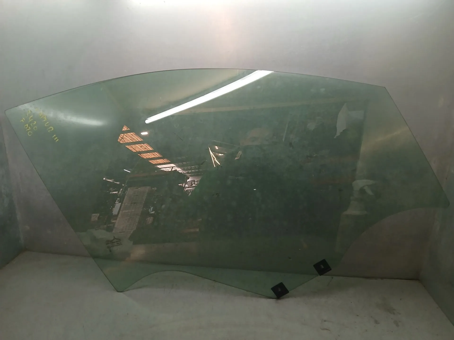 Vetro porta anteriore destra RENAULT Captur II