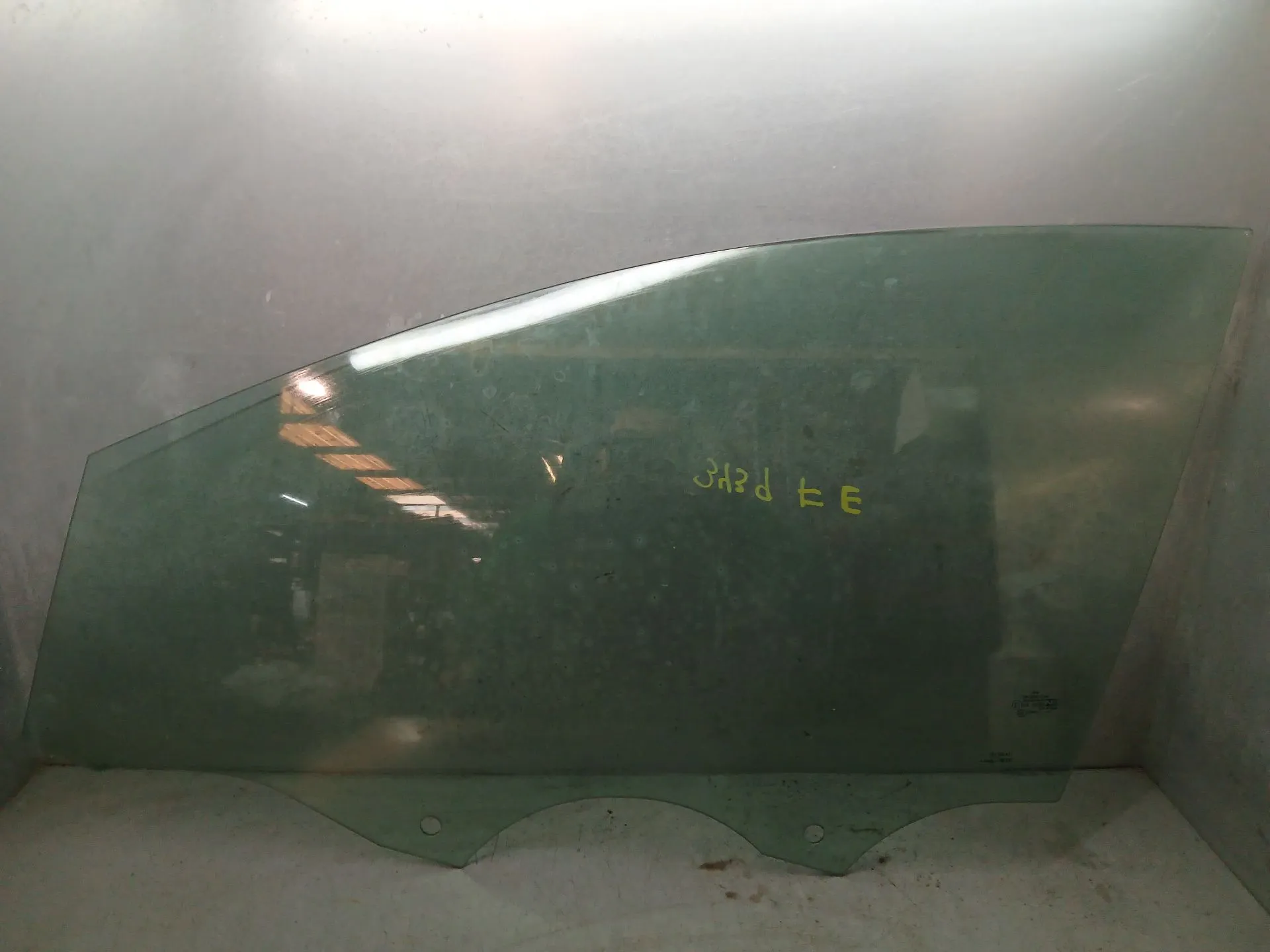 Vidro porta frente esquerda VOLKSWAGEN ID.4 (E21)