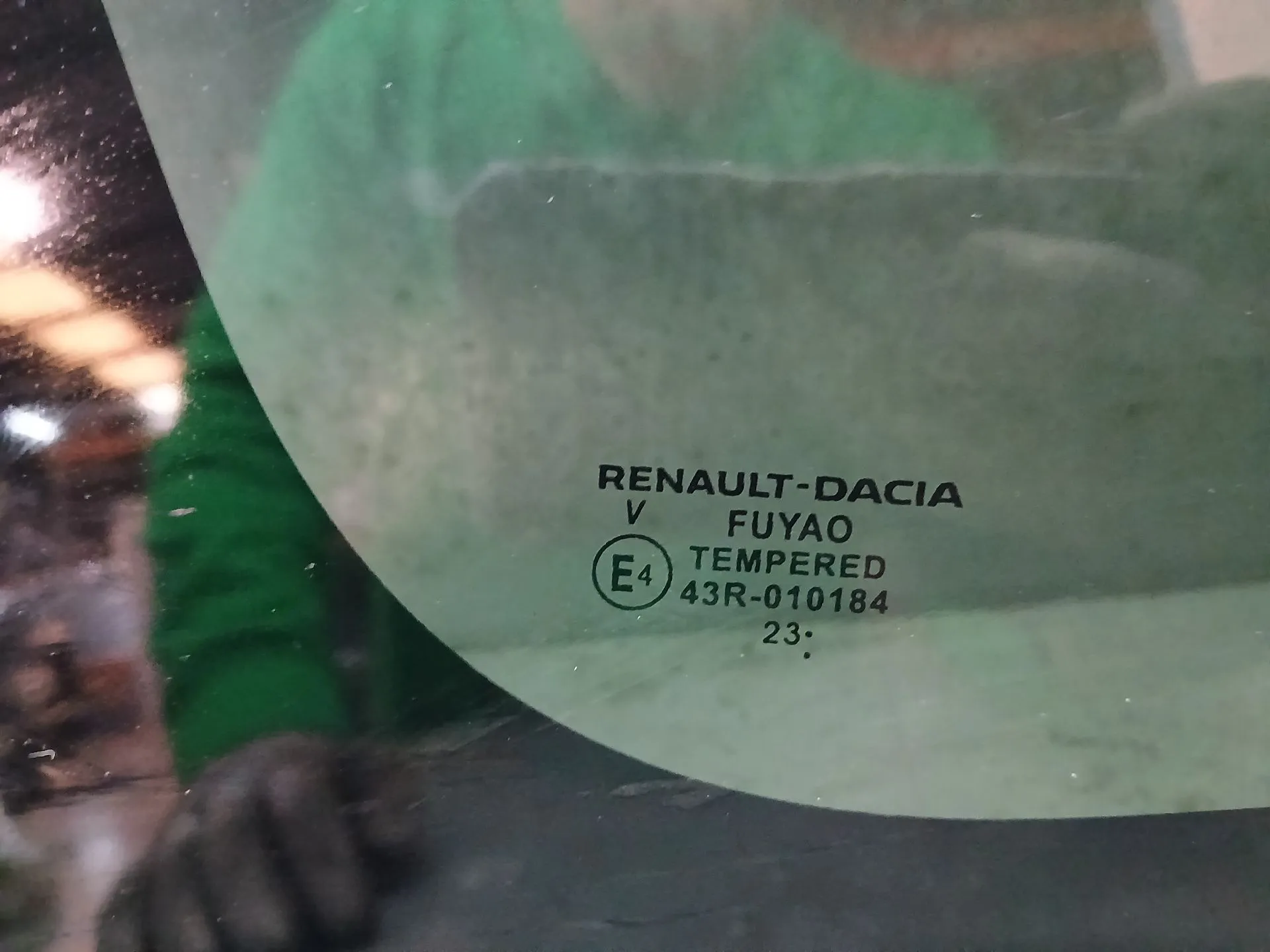 Vidro do painel trás esquerdo DACIA Jogger Imagem-1