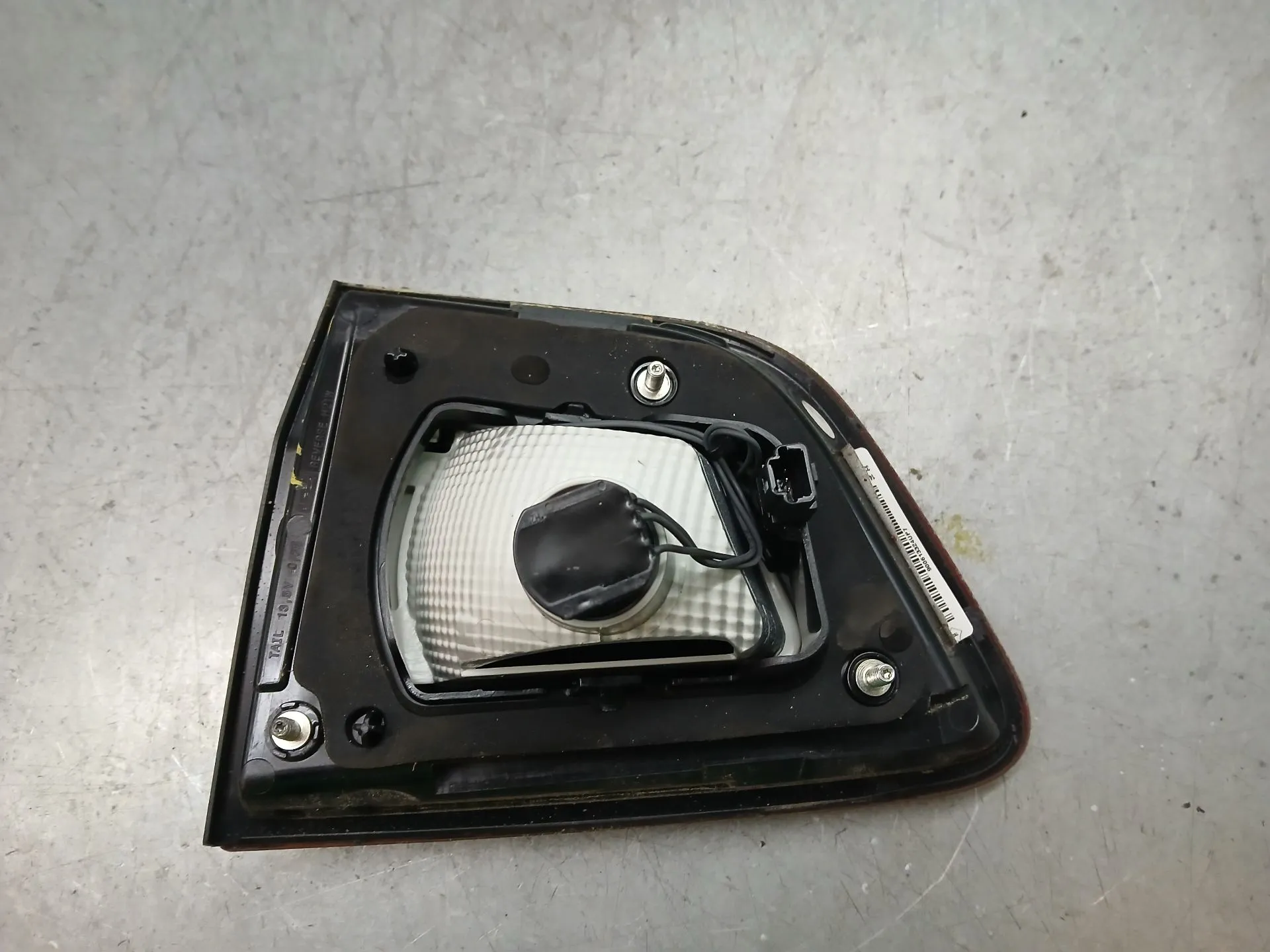 Piloto izquierdo del maletero RENAULT Kadjar (HA_, HL_) Imagem-1