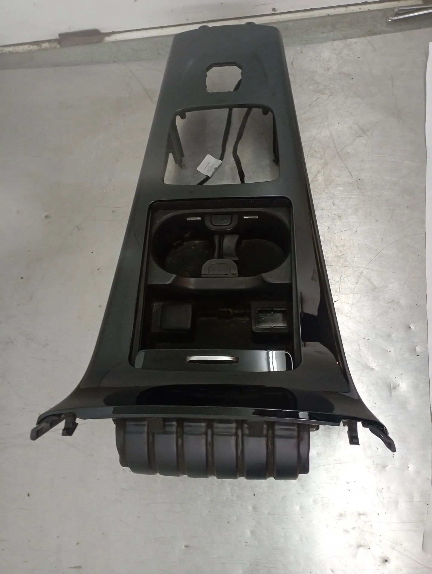 Consolle centrale MERCEDES-BENZ Classe A (W177) Imagem-1