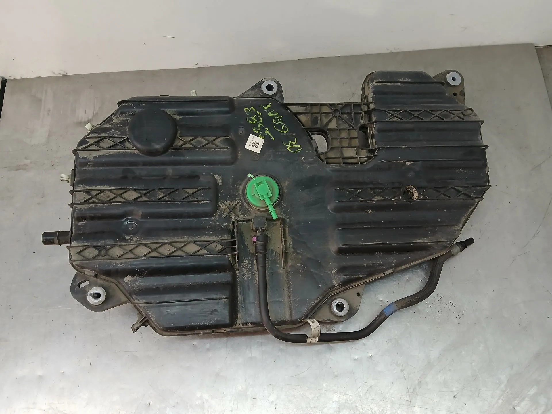 Depósito AdBlue RENAULT Megane IV (B9A/M_)