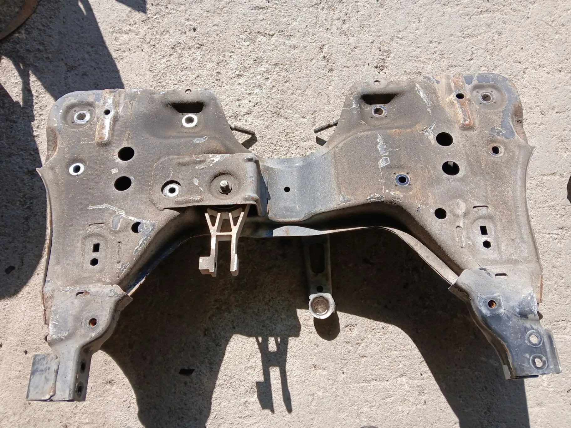 Front subframe OPEL Corsa E Imagem-1