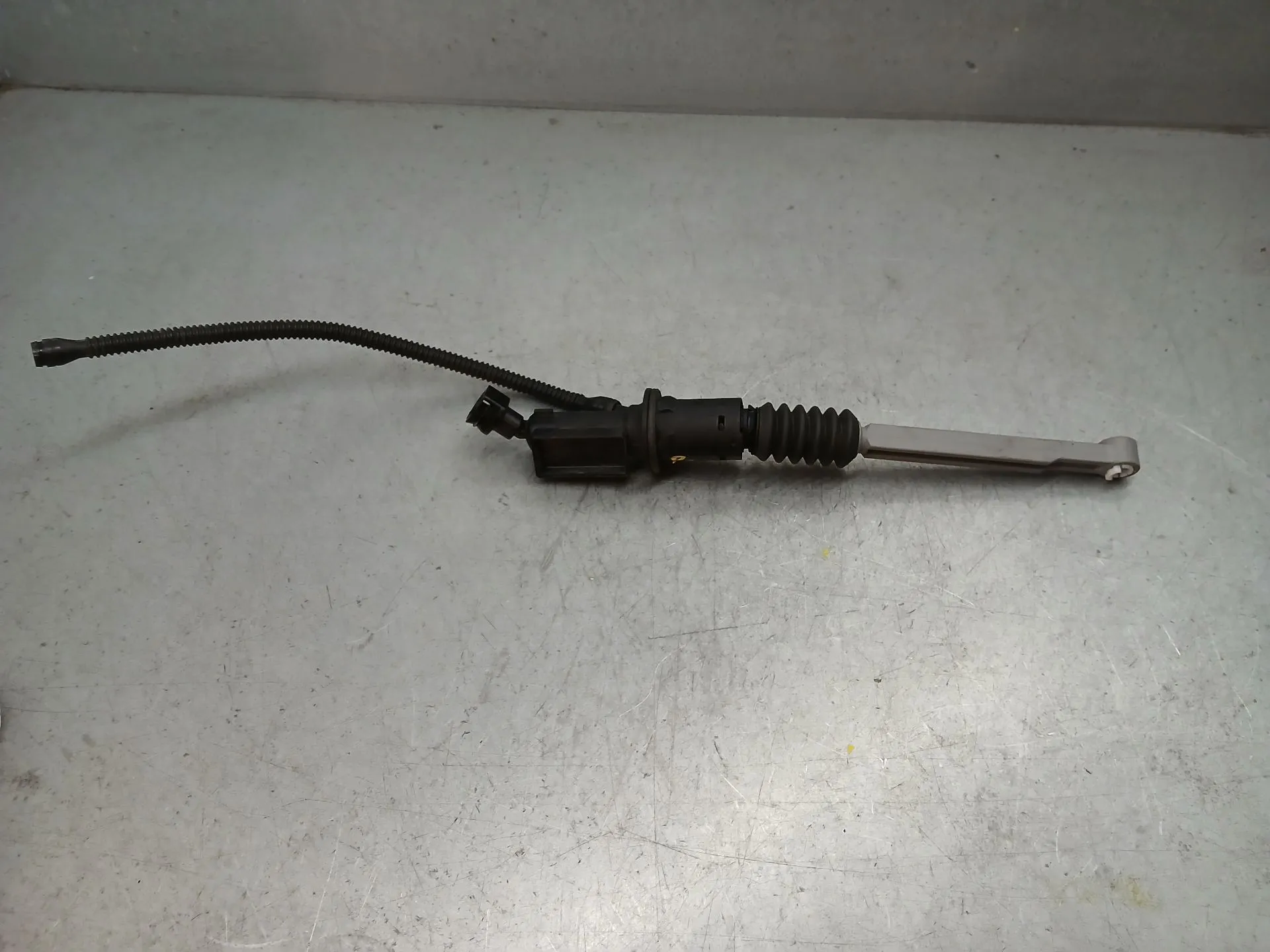 Pompa della frizione PEUGEOT 2008 I (CU_) Imagem-1