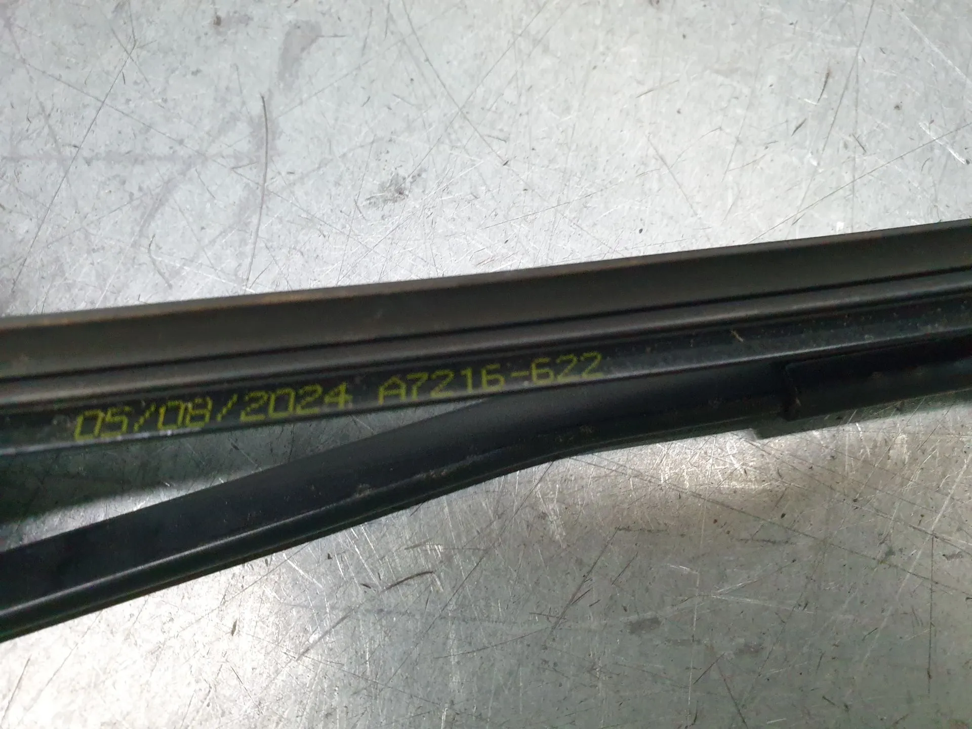 Windscreen wiper arm Right front DACIA Sandero III Imagem-2