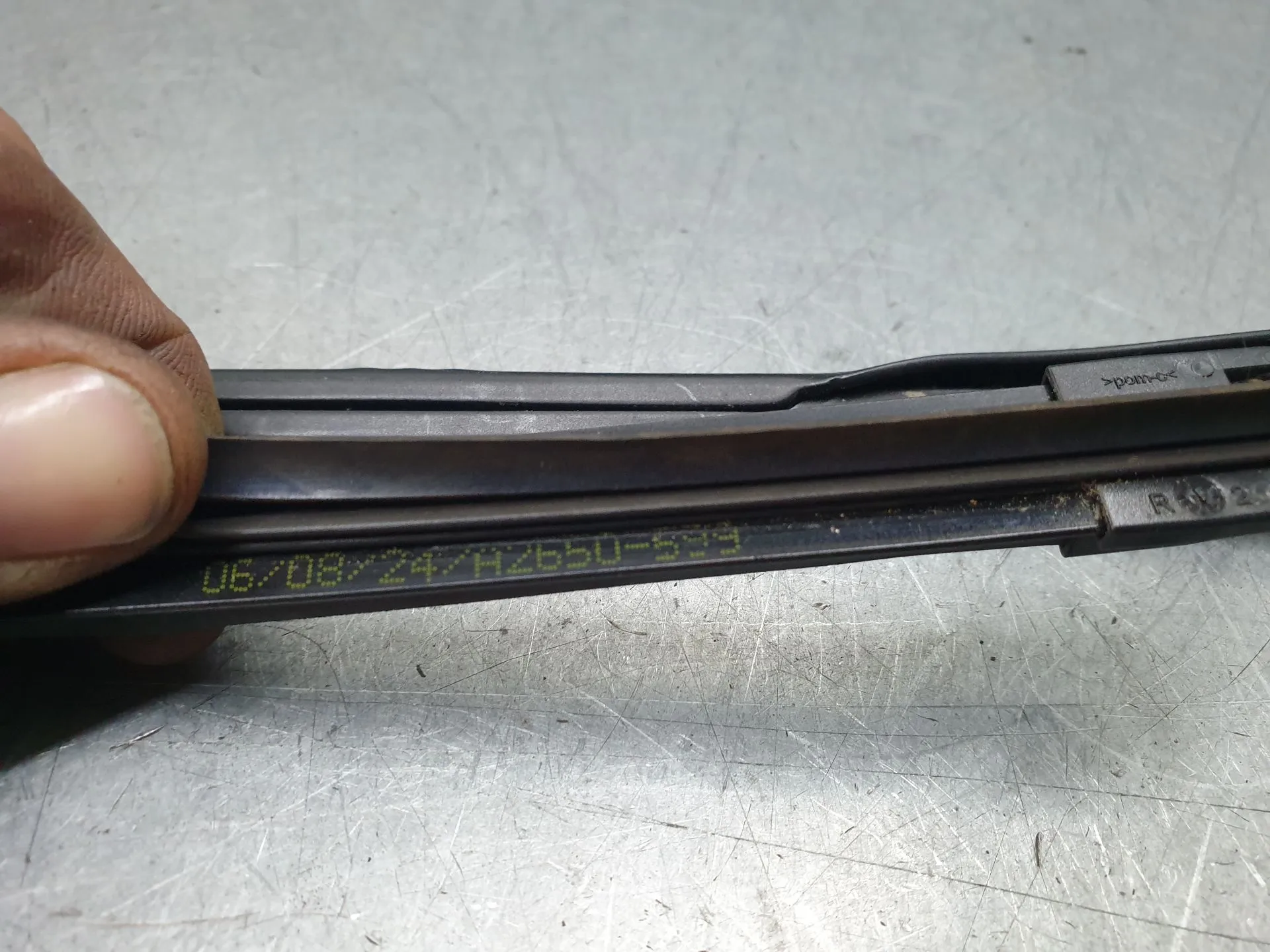 Windscreen wiper arm Left front DACIA Sandero III Imagem-2