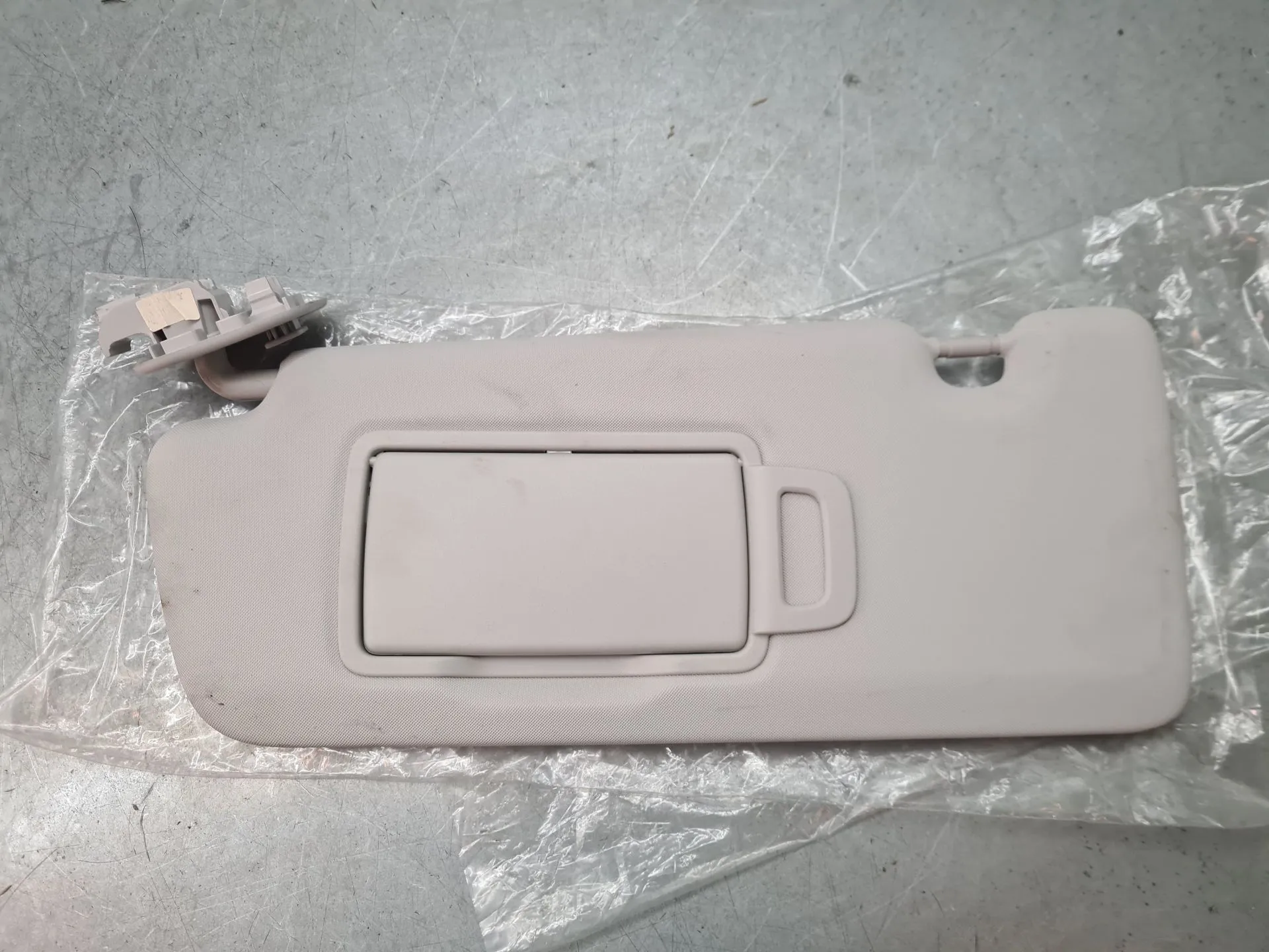 Pála de sol esquerda DACIA Sandero III Imagem-1