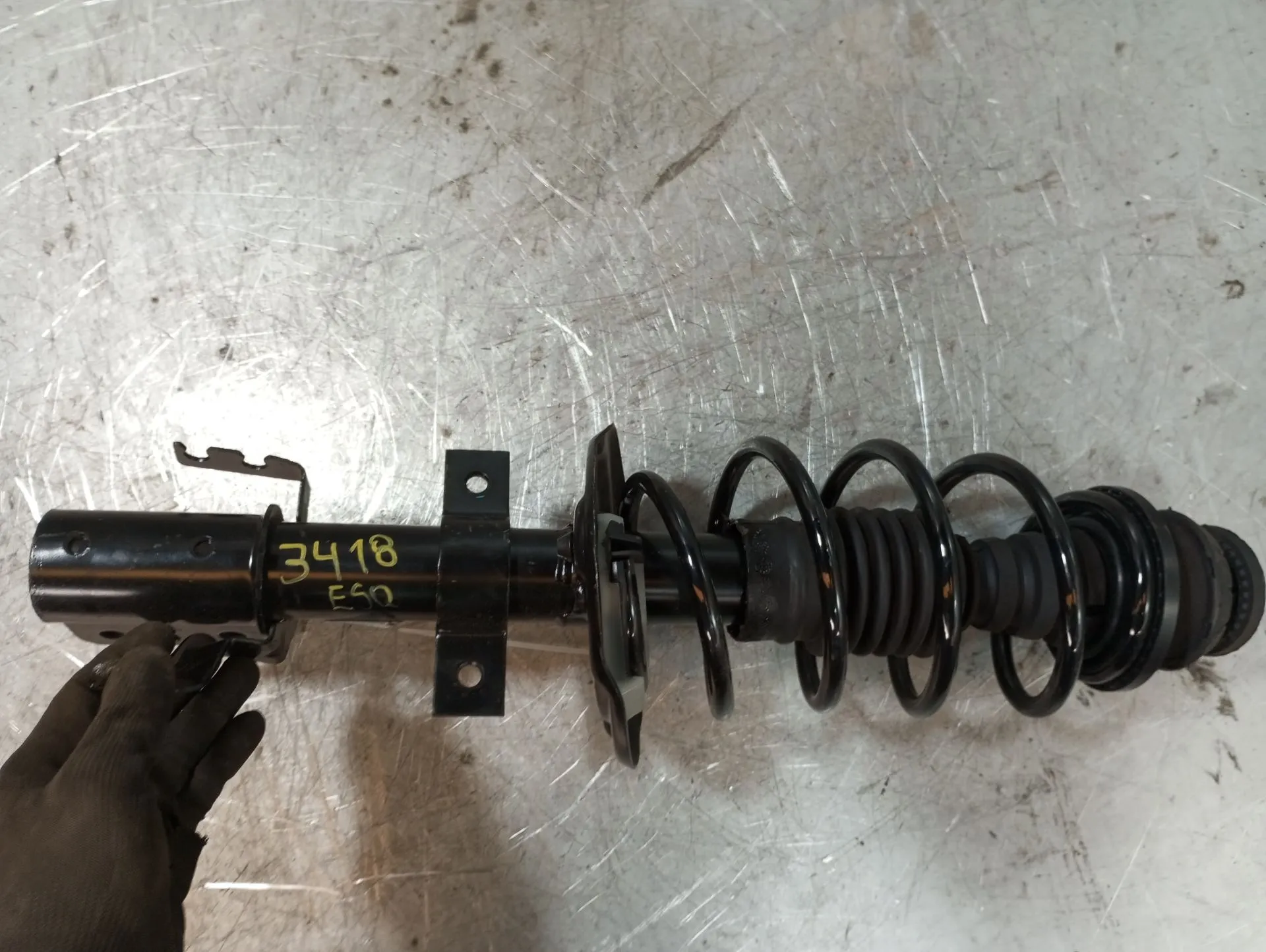 Left Front Shock Absorber DACIA Sandero III Imagem-2
