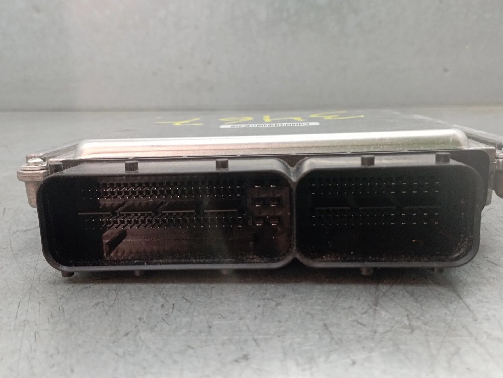 Centralina motor / ECU VOLKSWAGEN Polo (AW1) Imagem-2