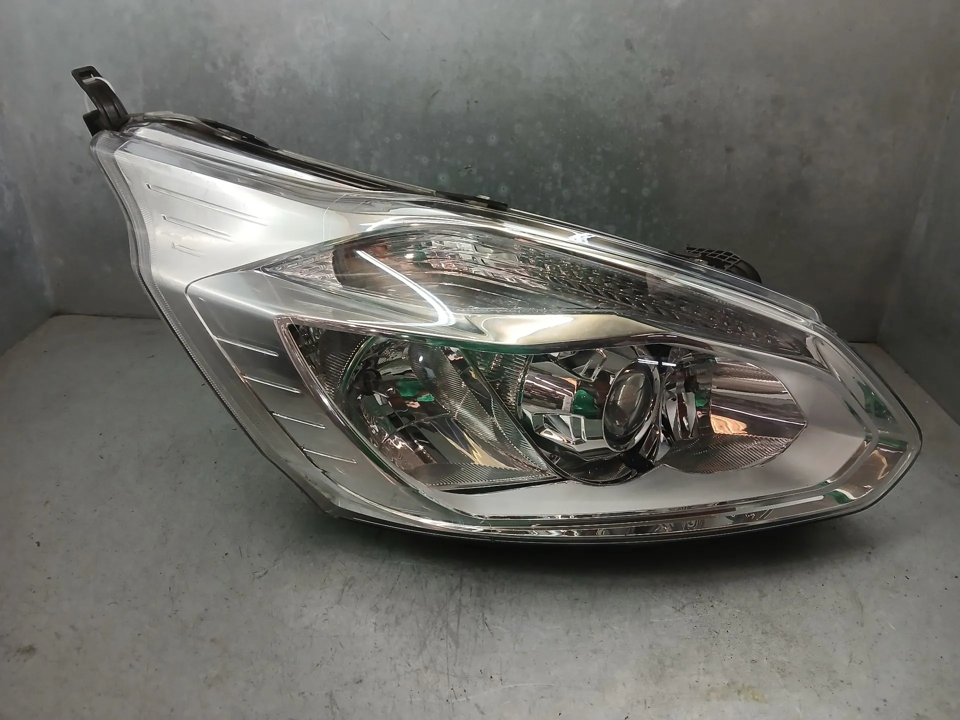 Ótica / farol direita FORD Transit Custom