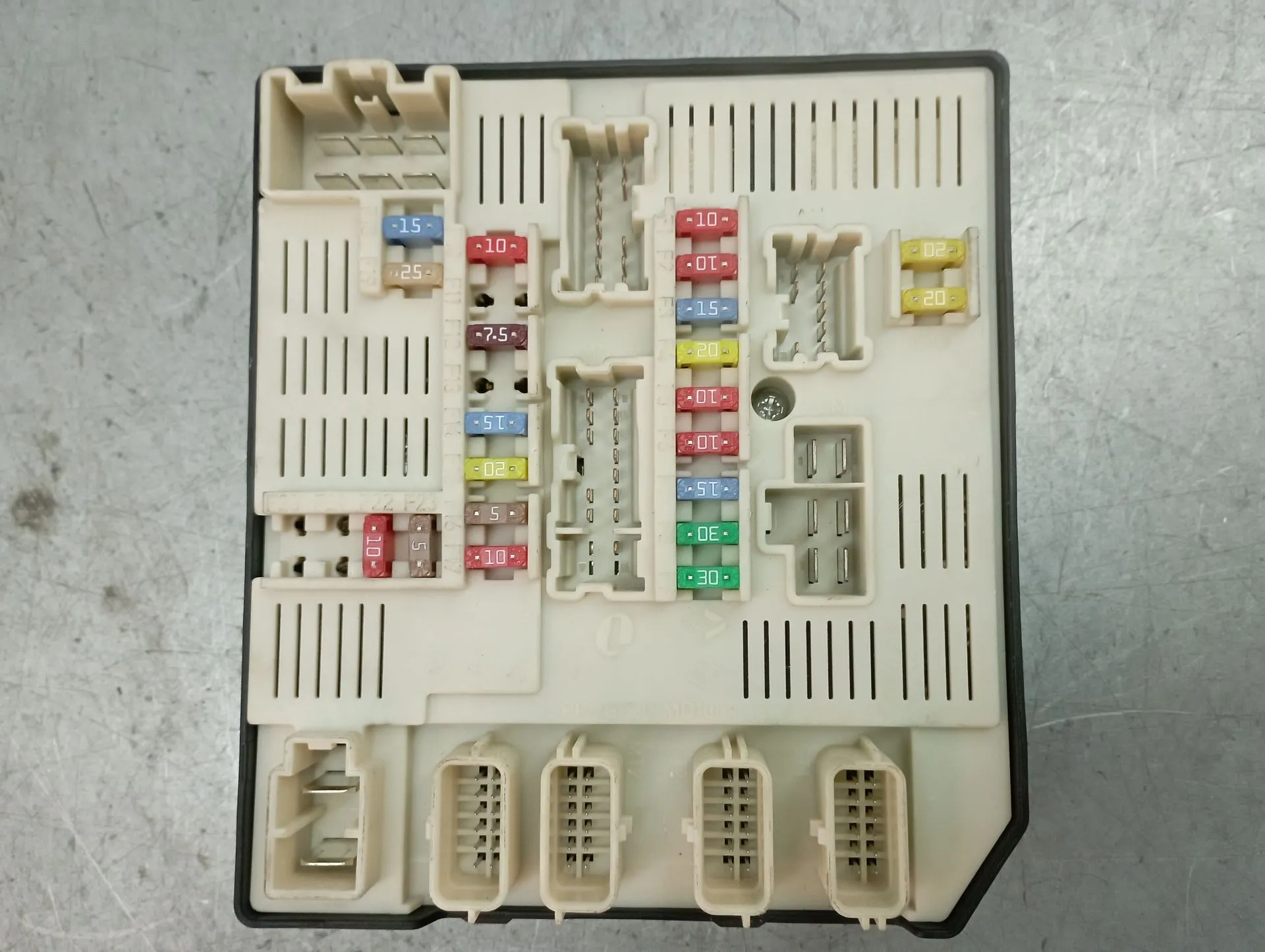 Caixa fusíveis / SAM / BSI RENAULT Laguna Coupé (DT0/1) Imagem-1