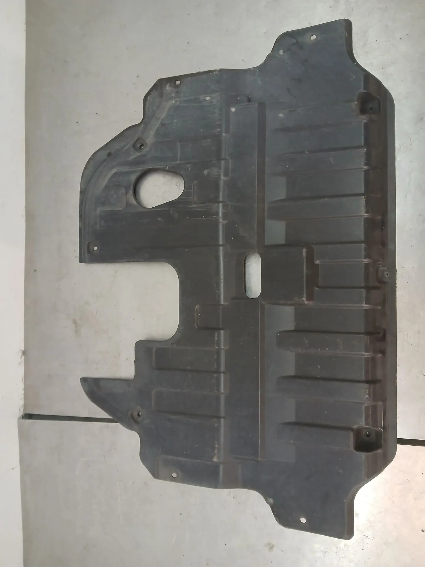 Protection inférieure du moteur KIA Ceed (JD)