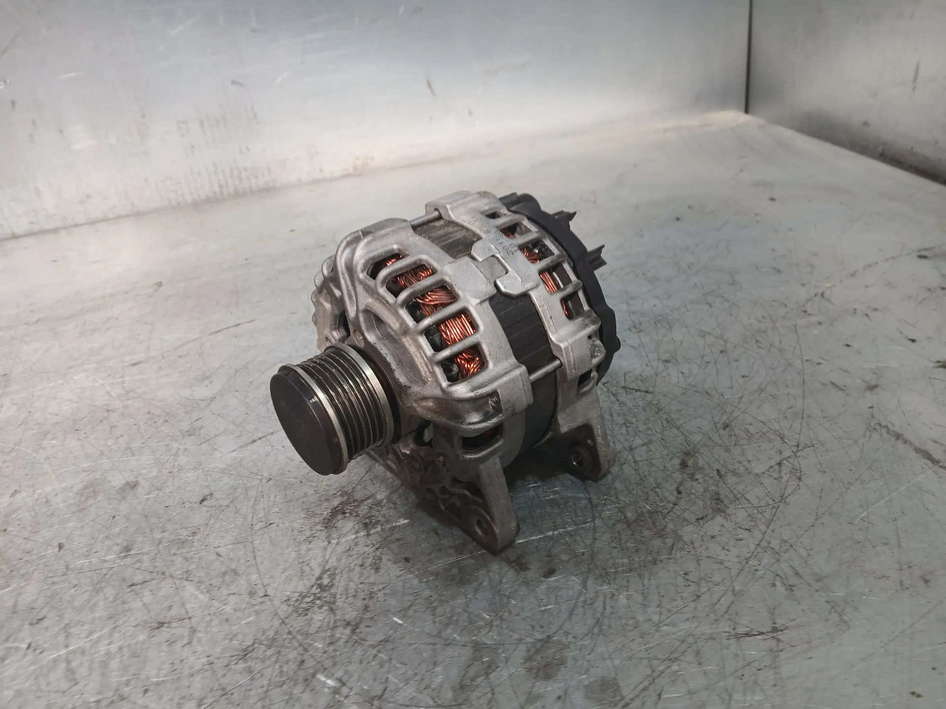 Alternador RENAULT Megane IV (B9A/M_) Imagem-1