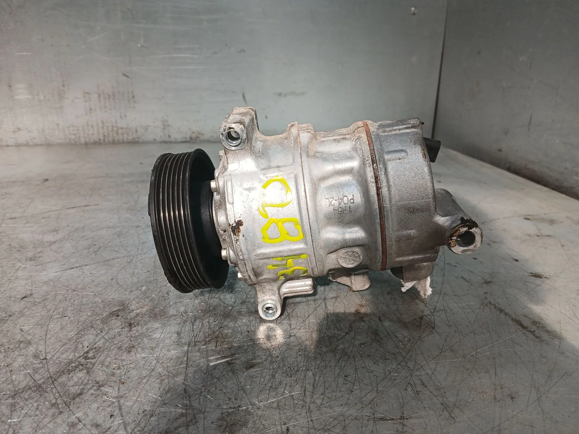 Compressore A/C VOLKSWAGEN Polo (AW1) Imagem-1