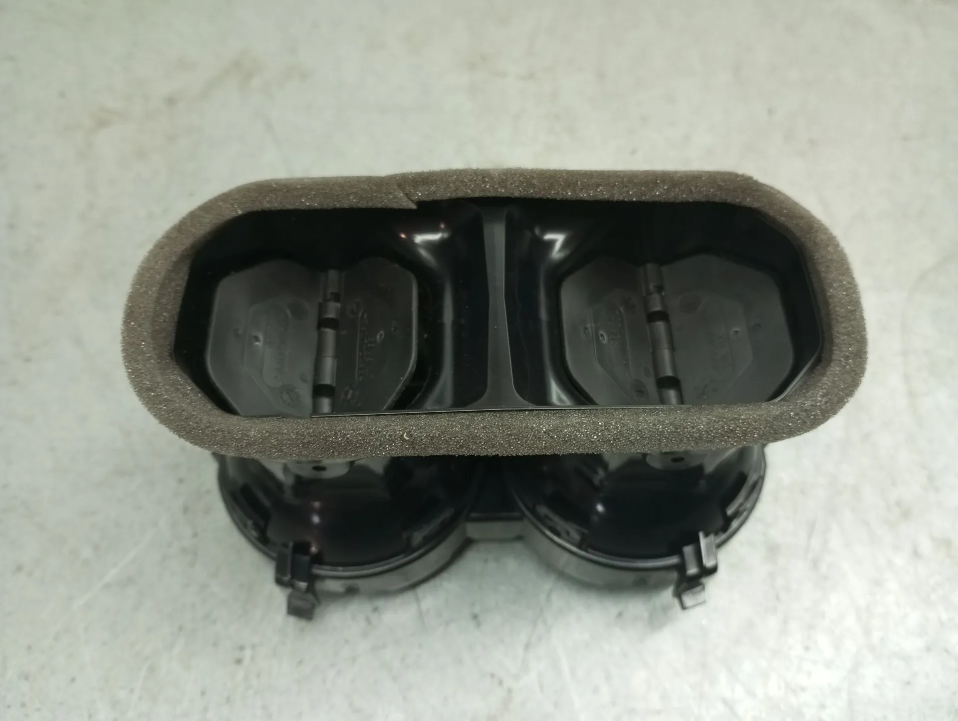 Difusor / saída de ar MERCEDES-BENZ Classe A (W177) Imagem-4