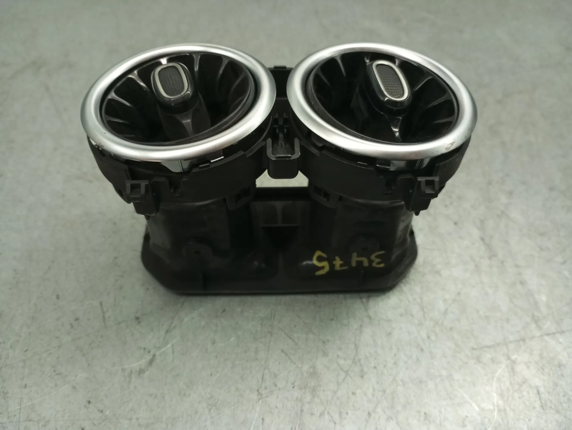 Difusor / saída de ar MERCEDES-BENZ Classe A (W177) Imagem-3