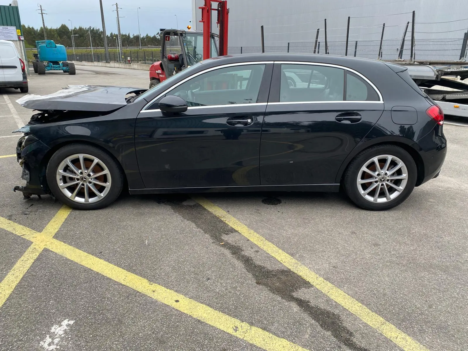 Lève-vitre avant gauche MERCEDES-BENZ Classe A (W177)