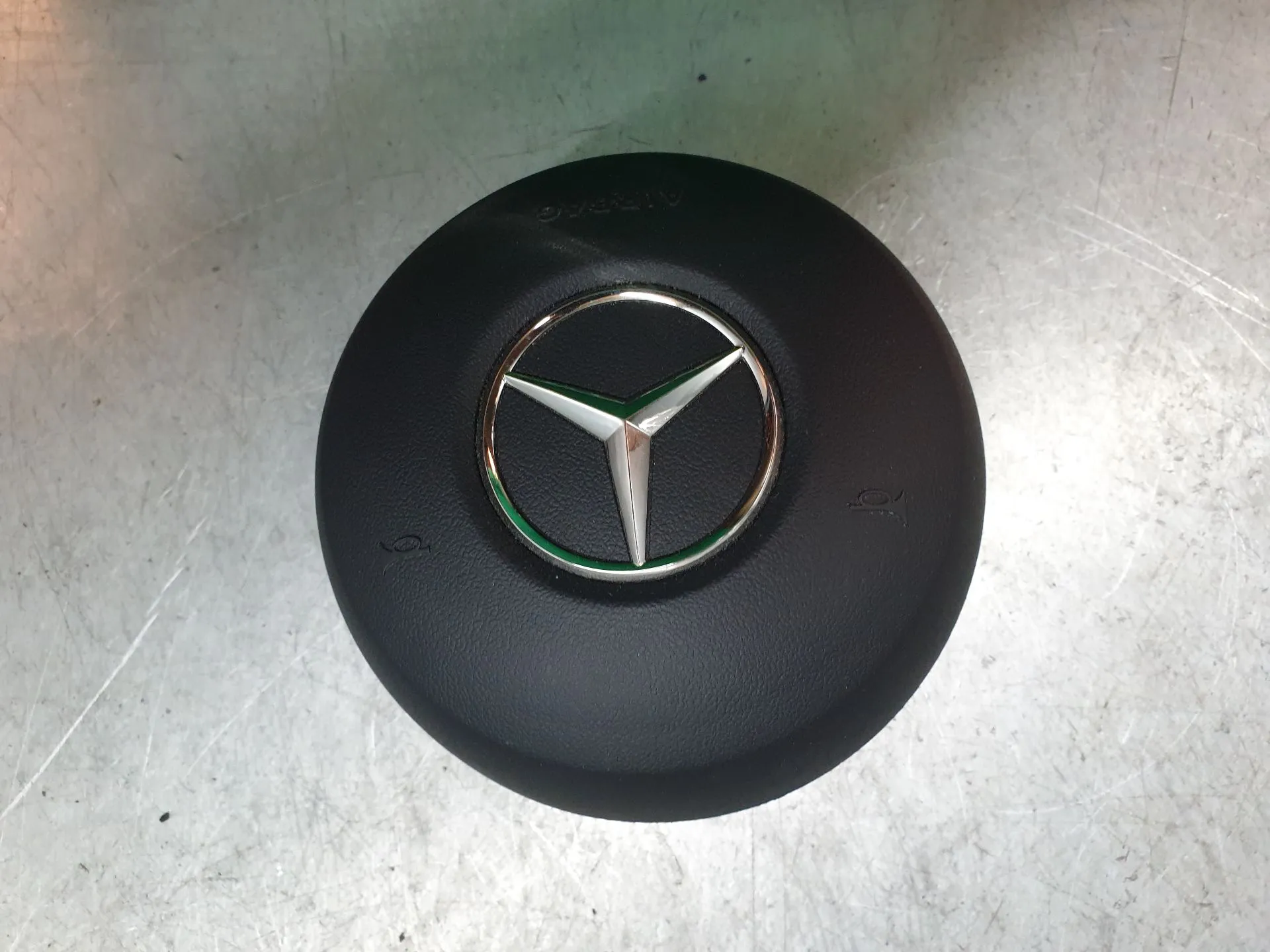 Airbag du Volant MERCEDES-BENZ Classe A (W177) Imagem-1