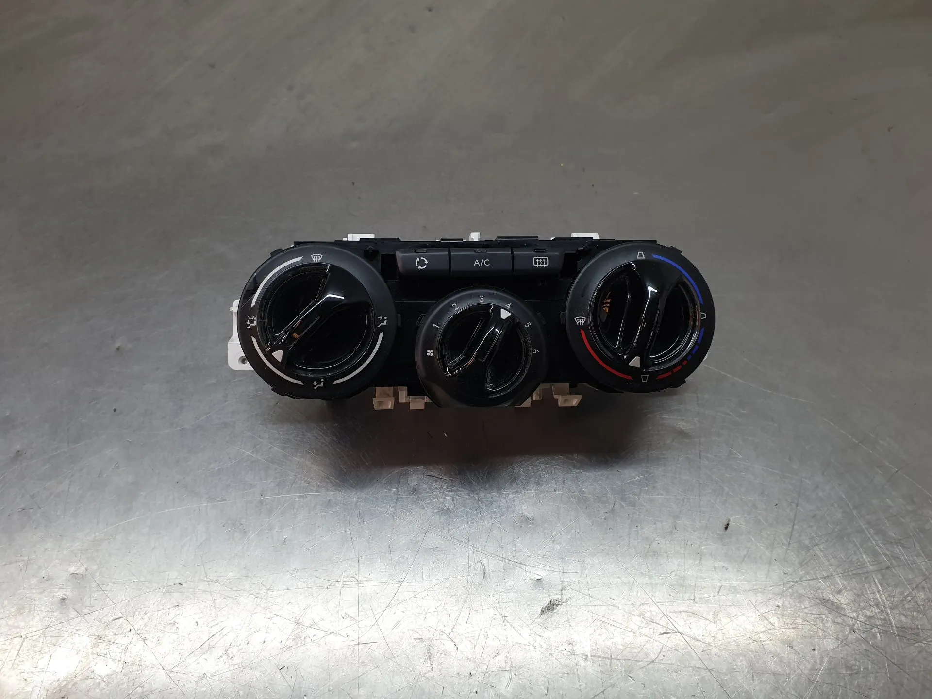 Mando climatizador PEUGEOT 208