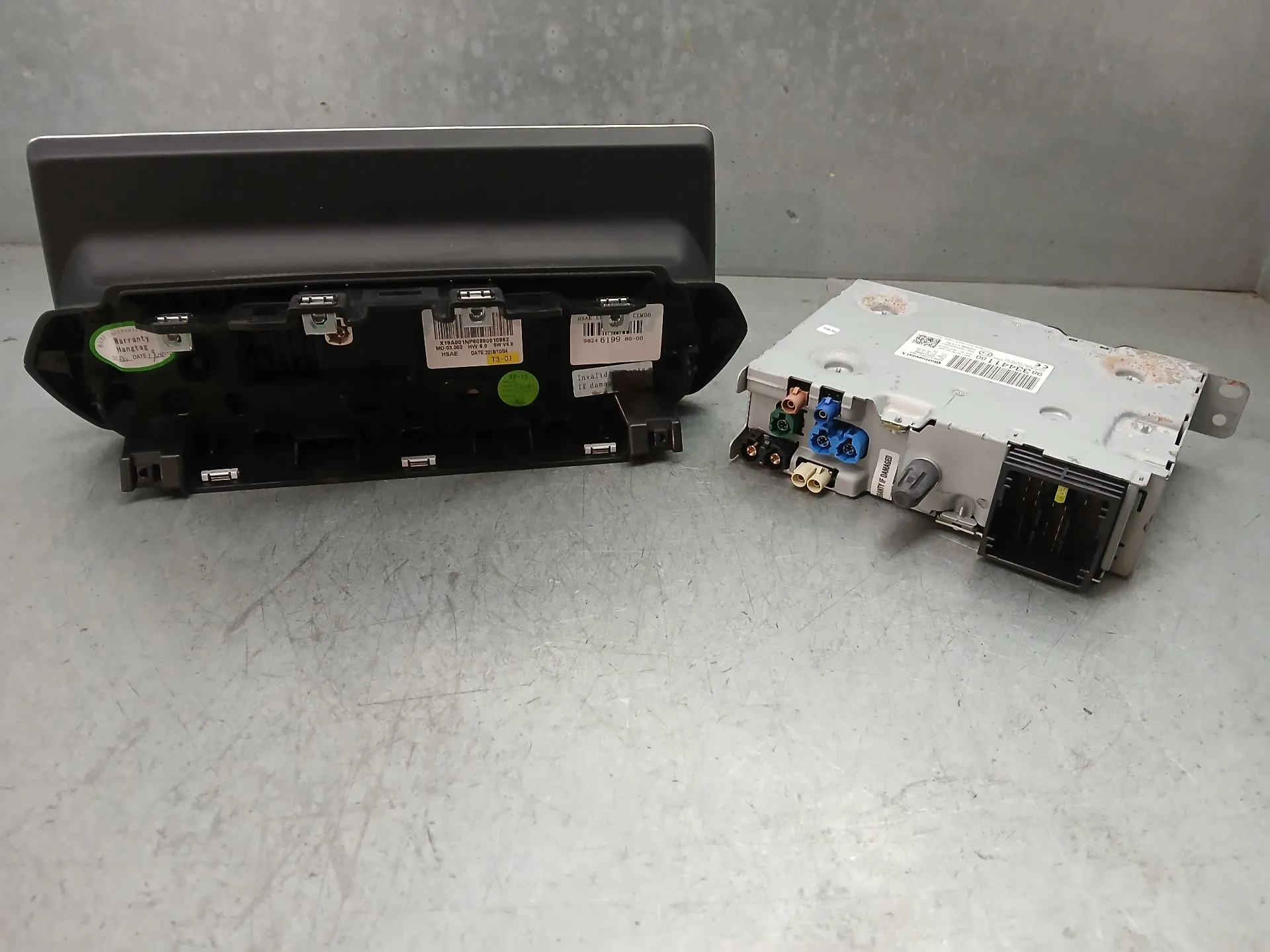 Kit Auto-rádio PEUGEOT 208 II Imagem-3