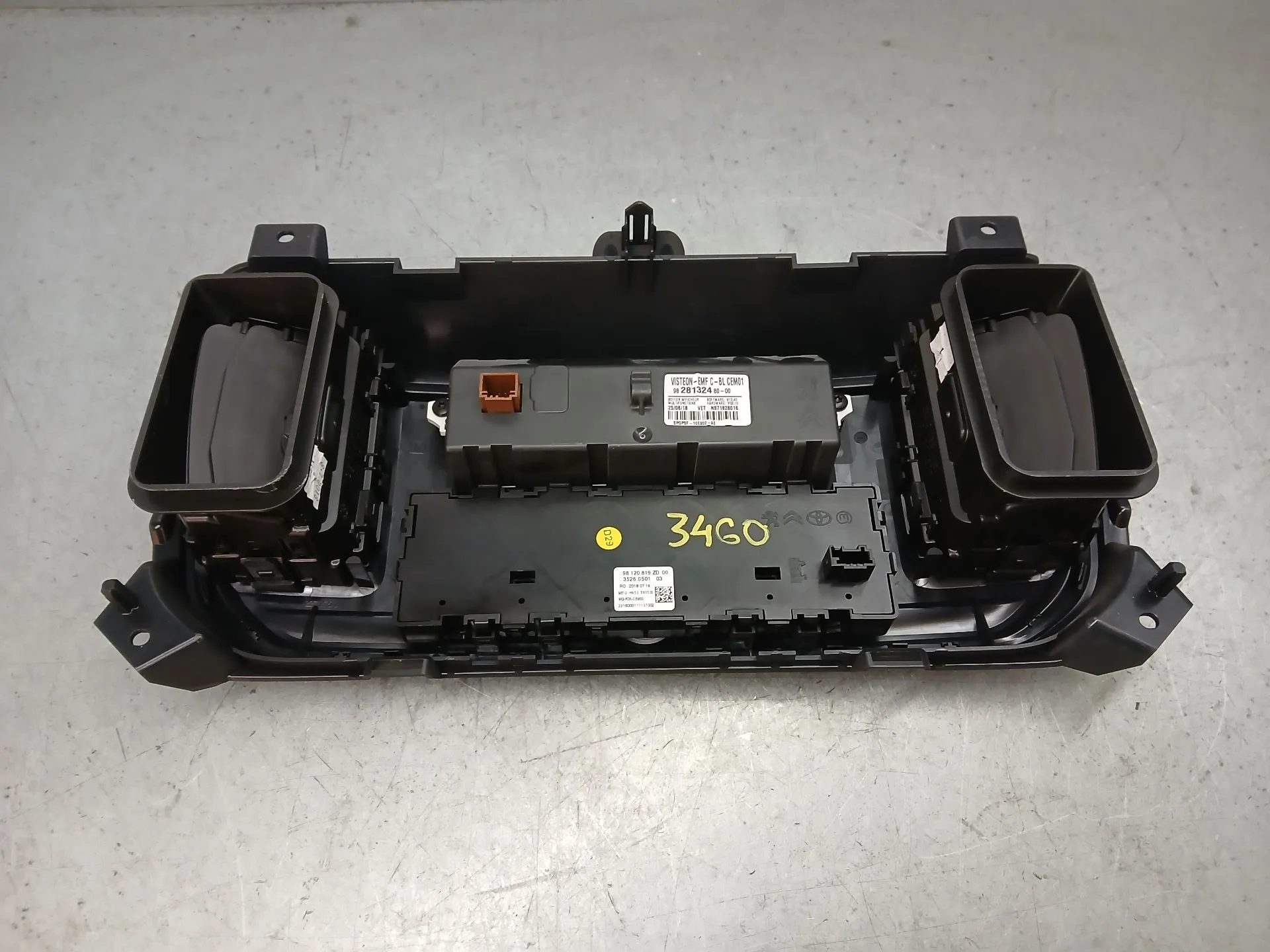 Kit Auto-rádio CITROËN Jumpy III Imagem-9