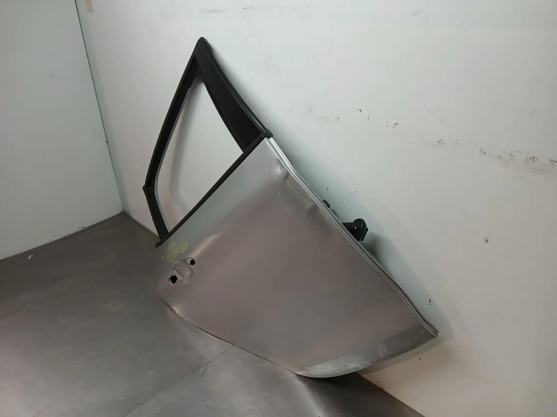 Porta posteriore destra PEUGEOT 208 Imagem-1