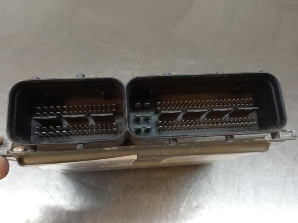 Centralina motor / ECU VOLKSWAGEN Polo (6R, 6C) Imagem-2