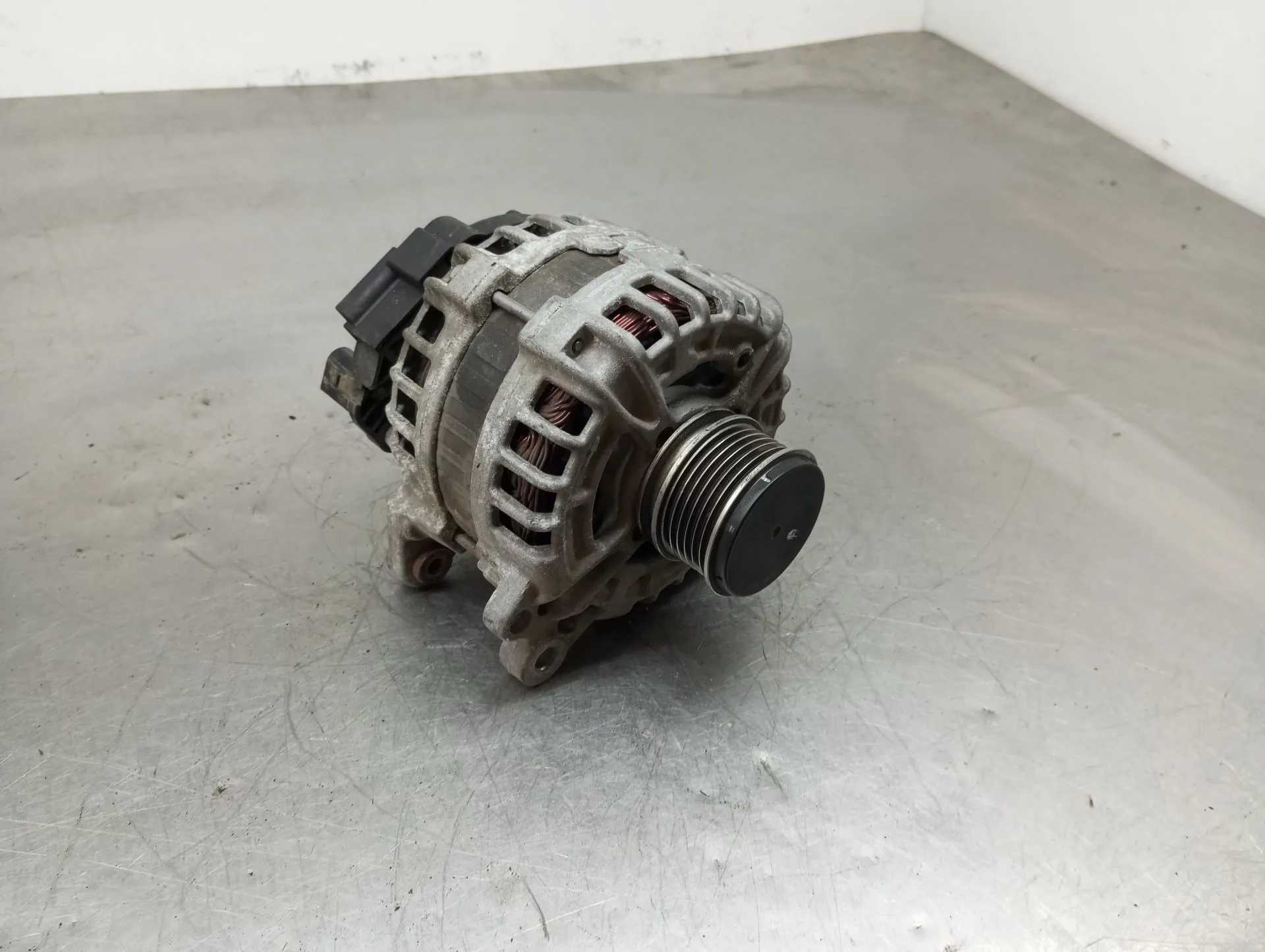 Alternador SEAT Ibiza IV (6J5, 6P1)