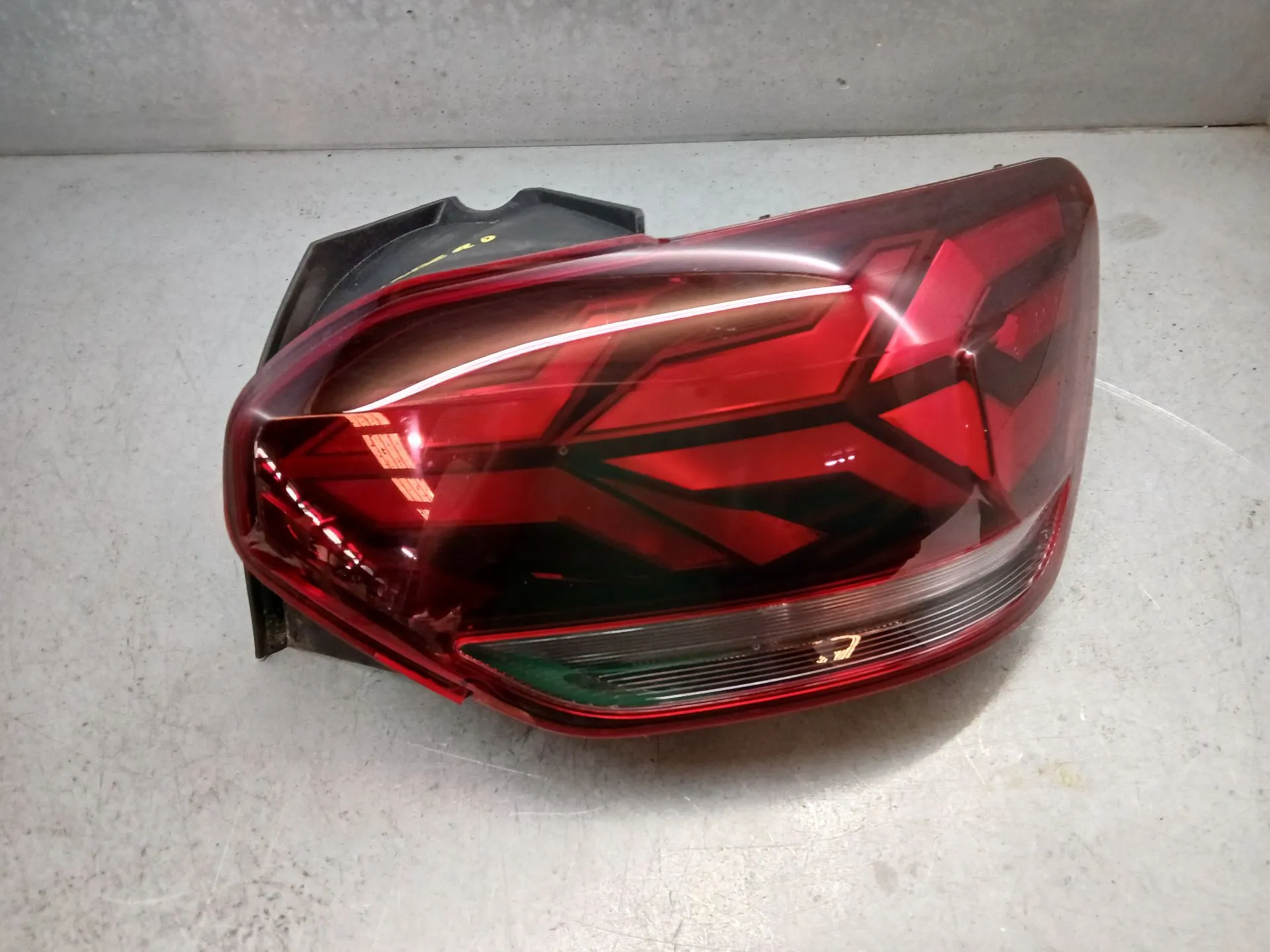 Feu arrière Droite DACIA Sandero III