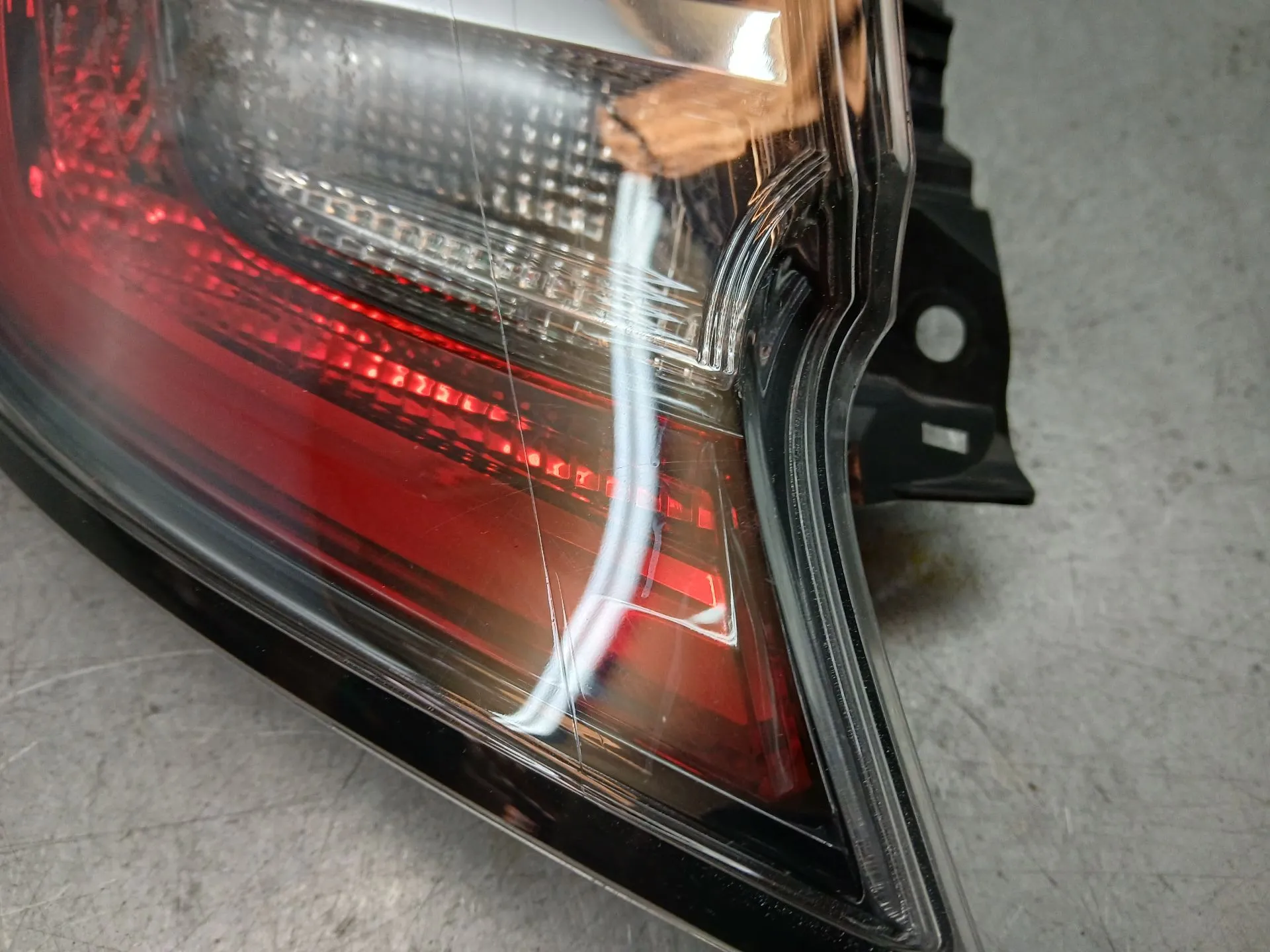 Feu arrière Gauche TOYOTA Corolla Hatchback (_E21_) Imagem-3