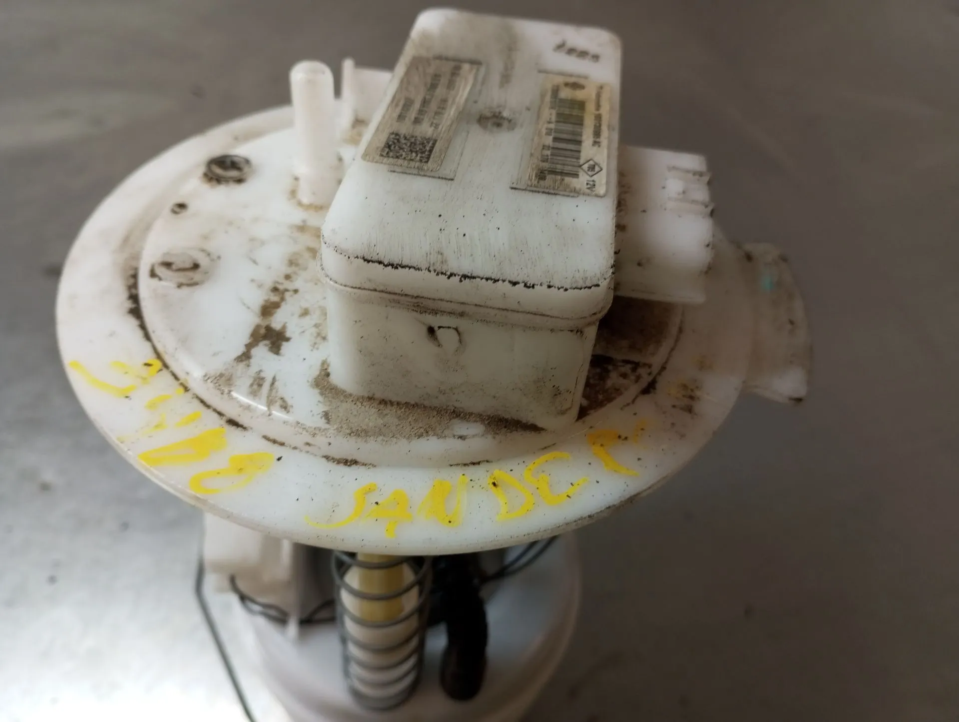 Fuel pump DACIA Sandero III