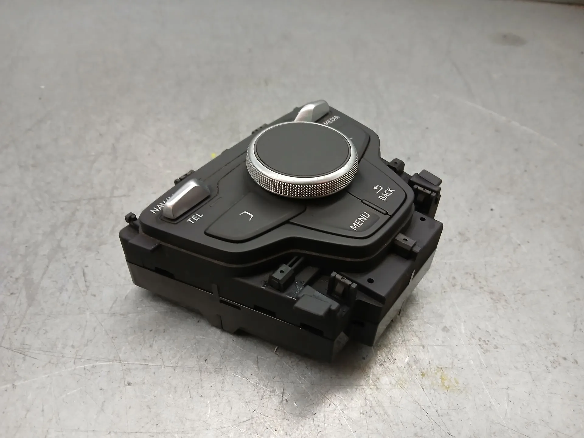 Comando / botão / interruptor multifunções AUDI A4 (8W2, 8WC, B9) Imagem-1