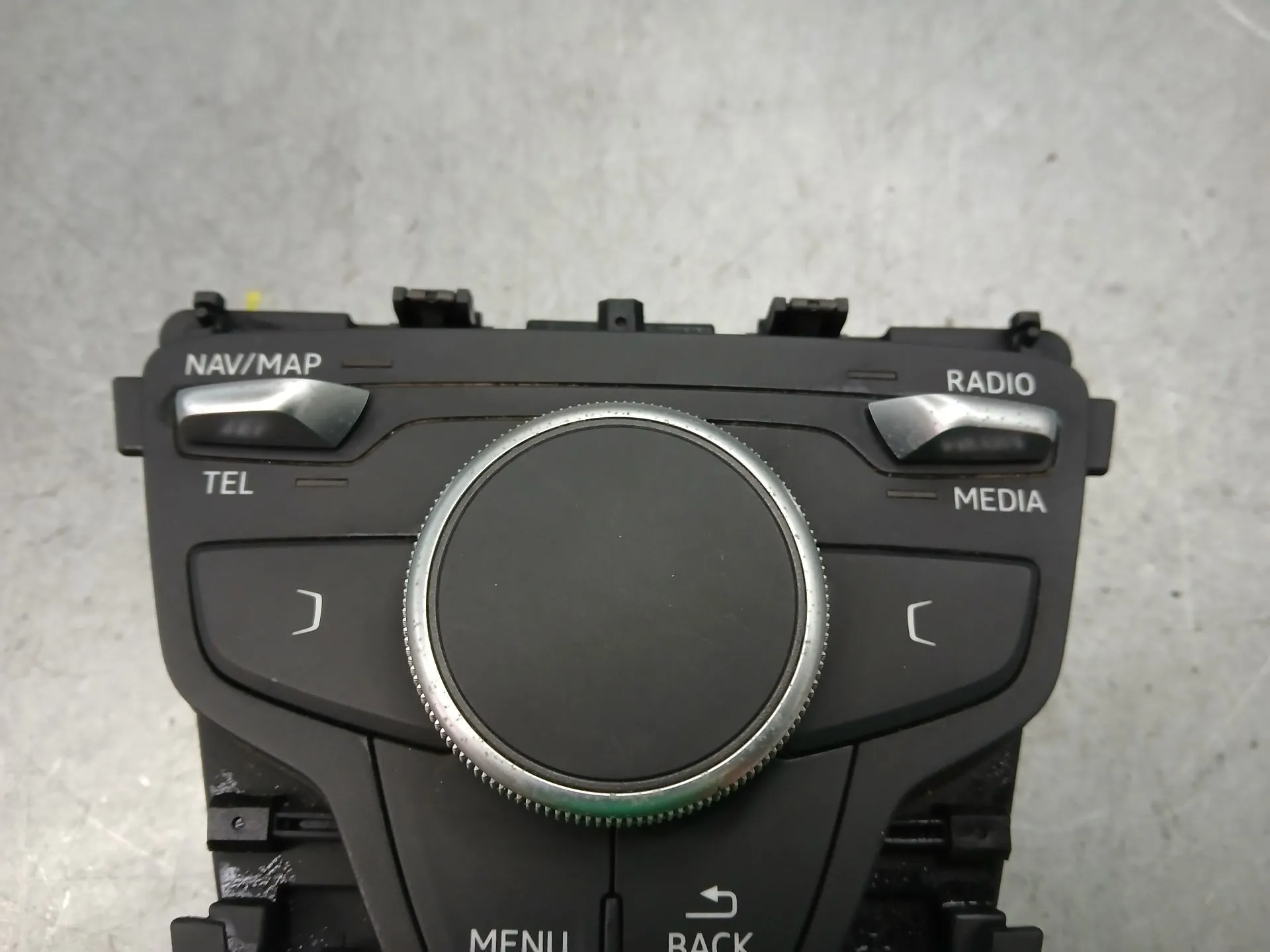 Comando / botão / interruptor multifunções AUDI A4 (8W2, 8WC, B9) Imagem-2