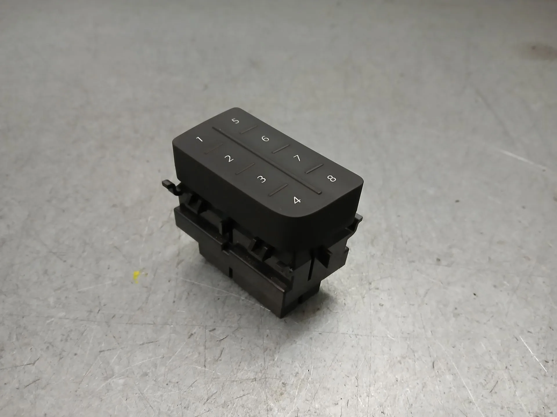 Comando / botão / interruptor multifunções AUDI A4 (8W2, 8WC, B9) Imagem-1