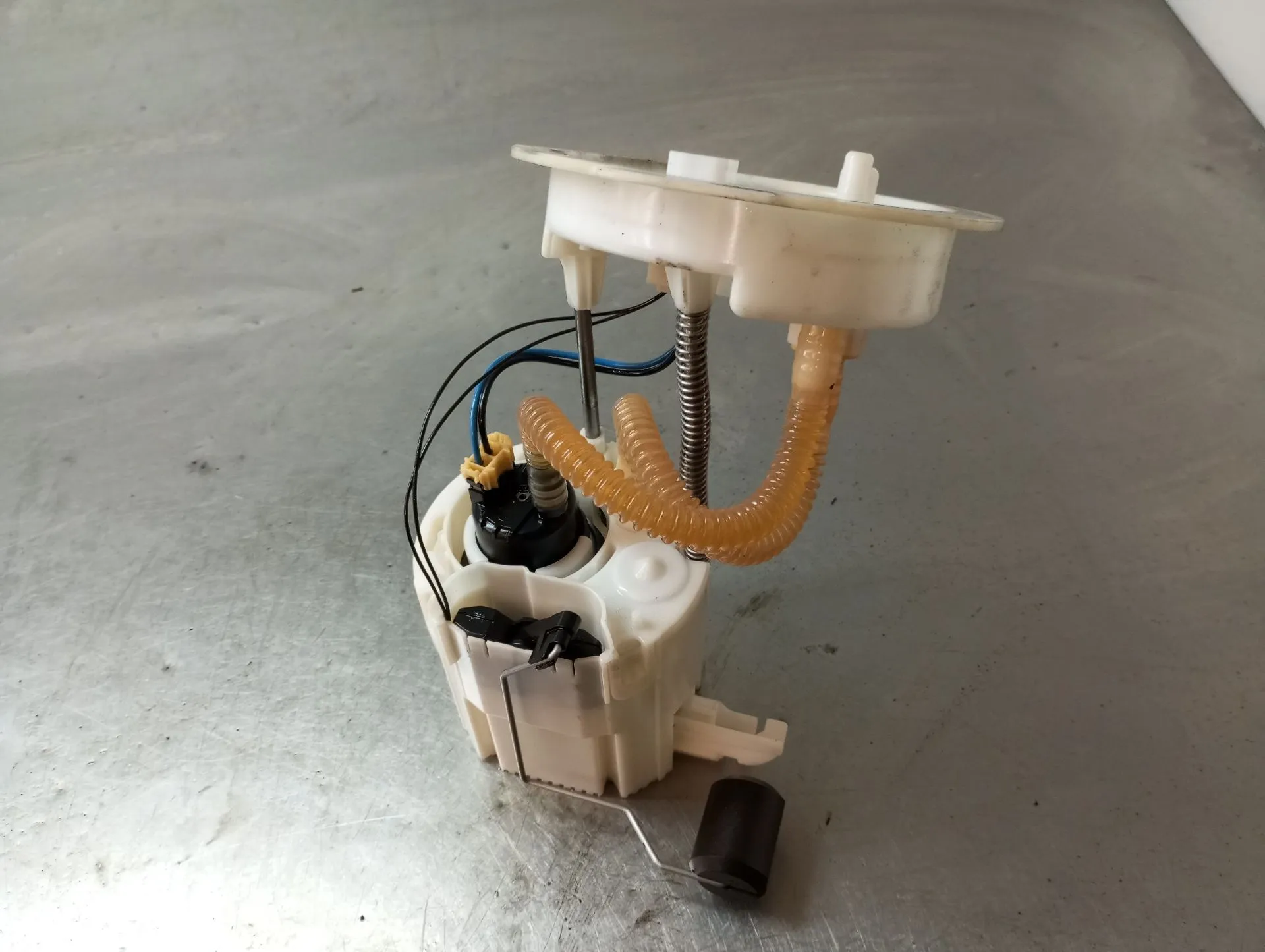 Pompe à carburant BMW 1 (F20)