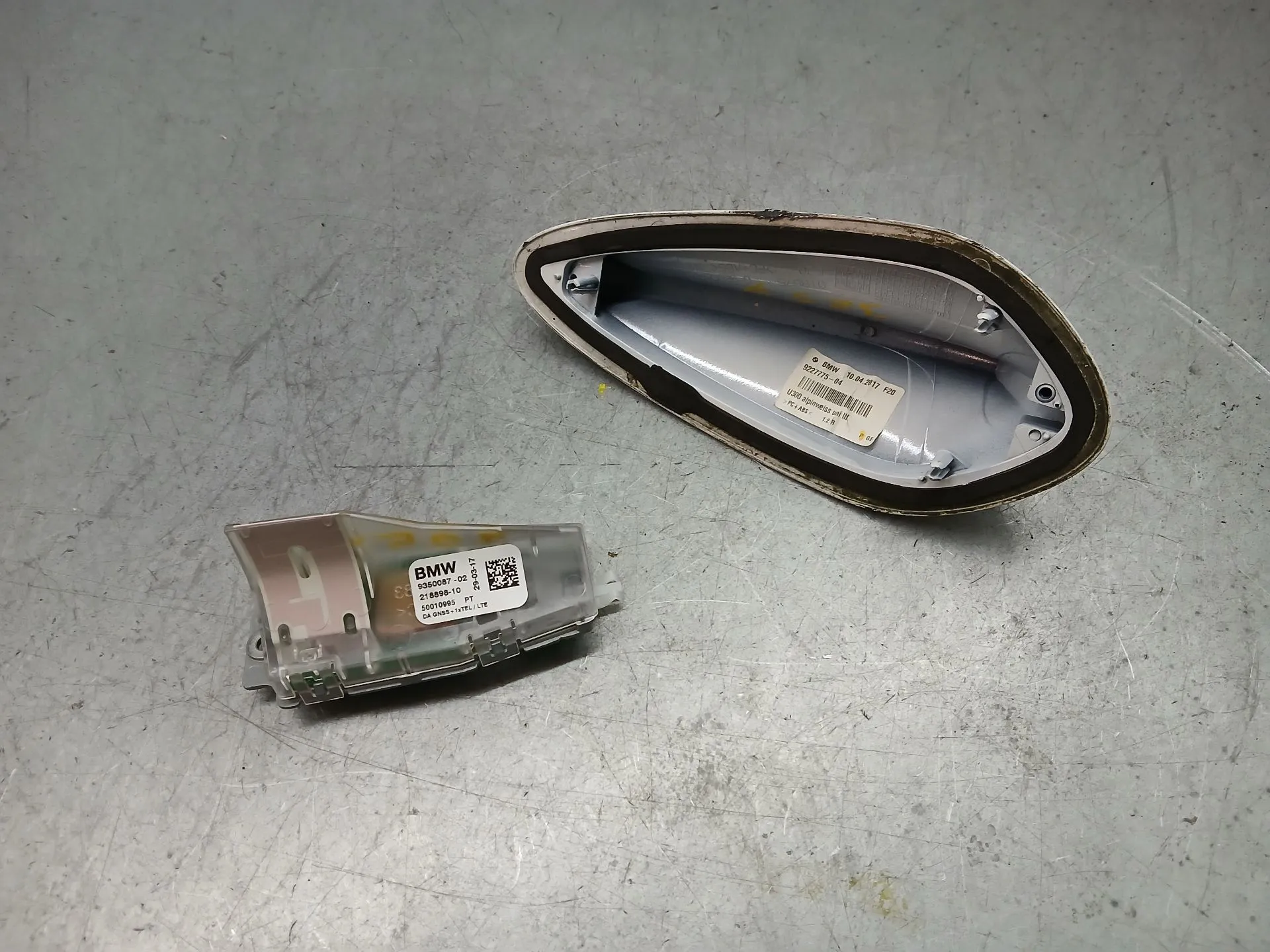 Base de antena BMW 1 (F20) Imagem-1