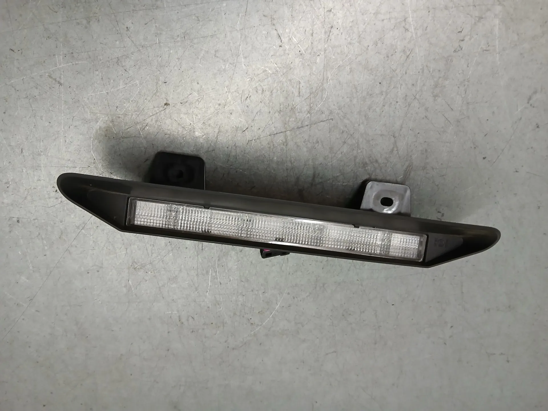 Feu de stop supplémentaire / 3e feu RENAULT Twingo III (BCM_) Imagem-1