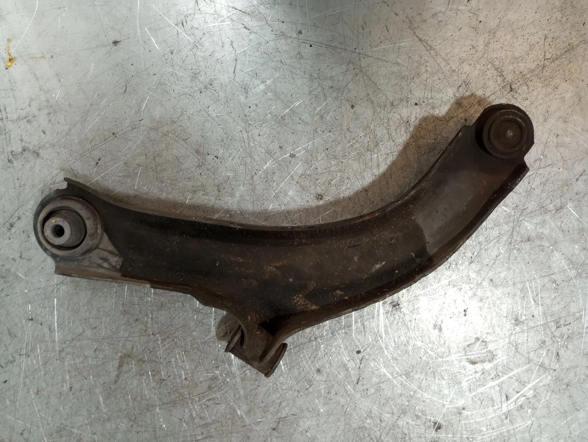 Right front suspension arm RENAULT Clio III (BR0/1, CR0/1) Imagem-1