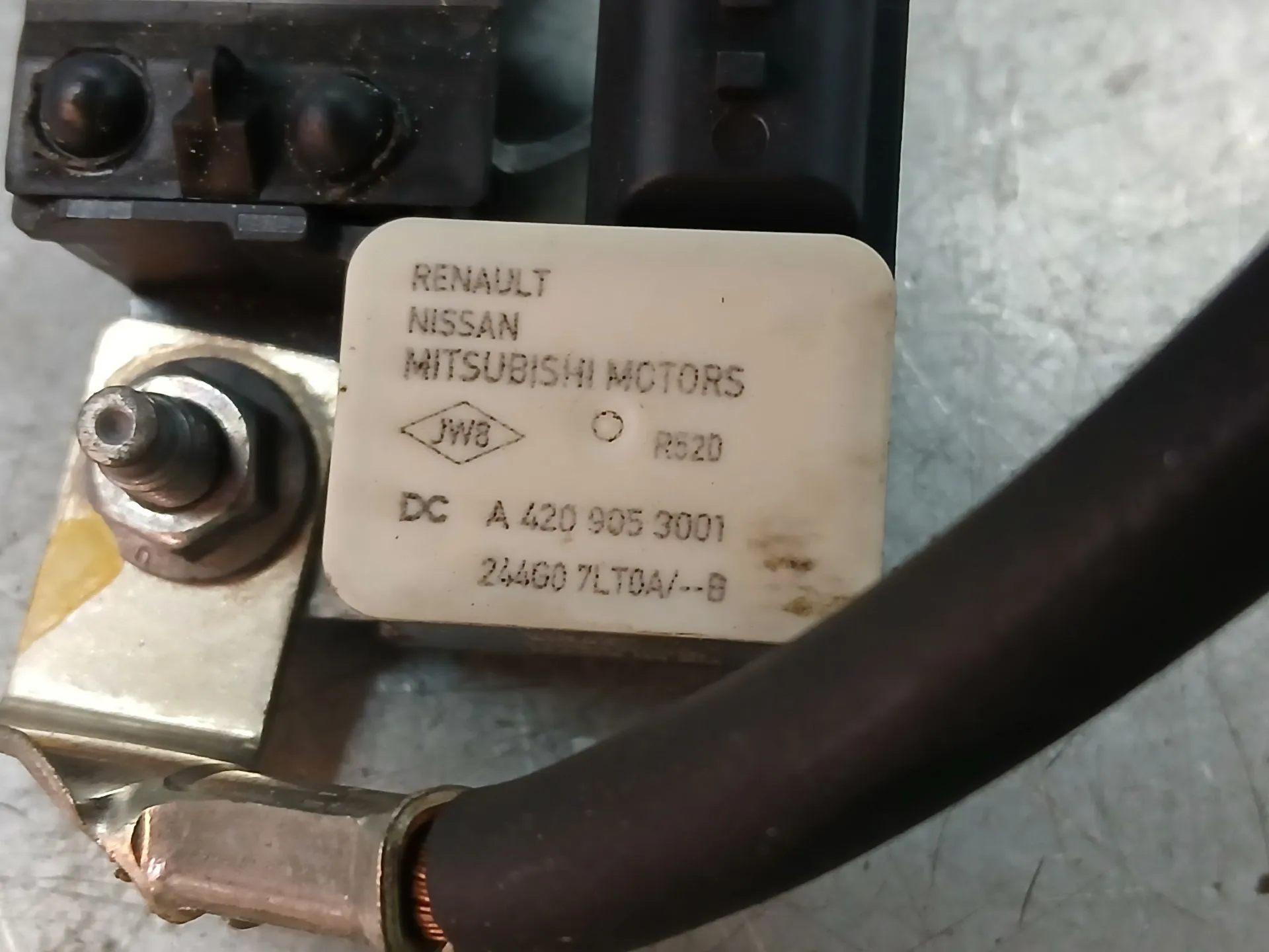Módulo de bateria DACIA Sandero III Imagem-4