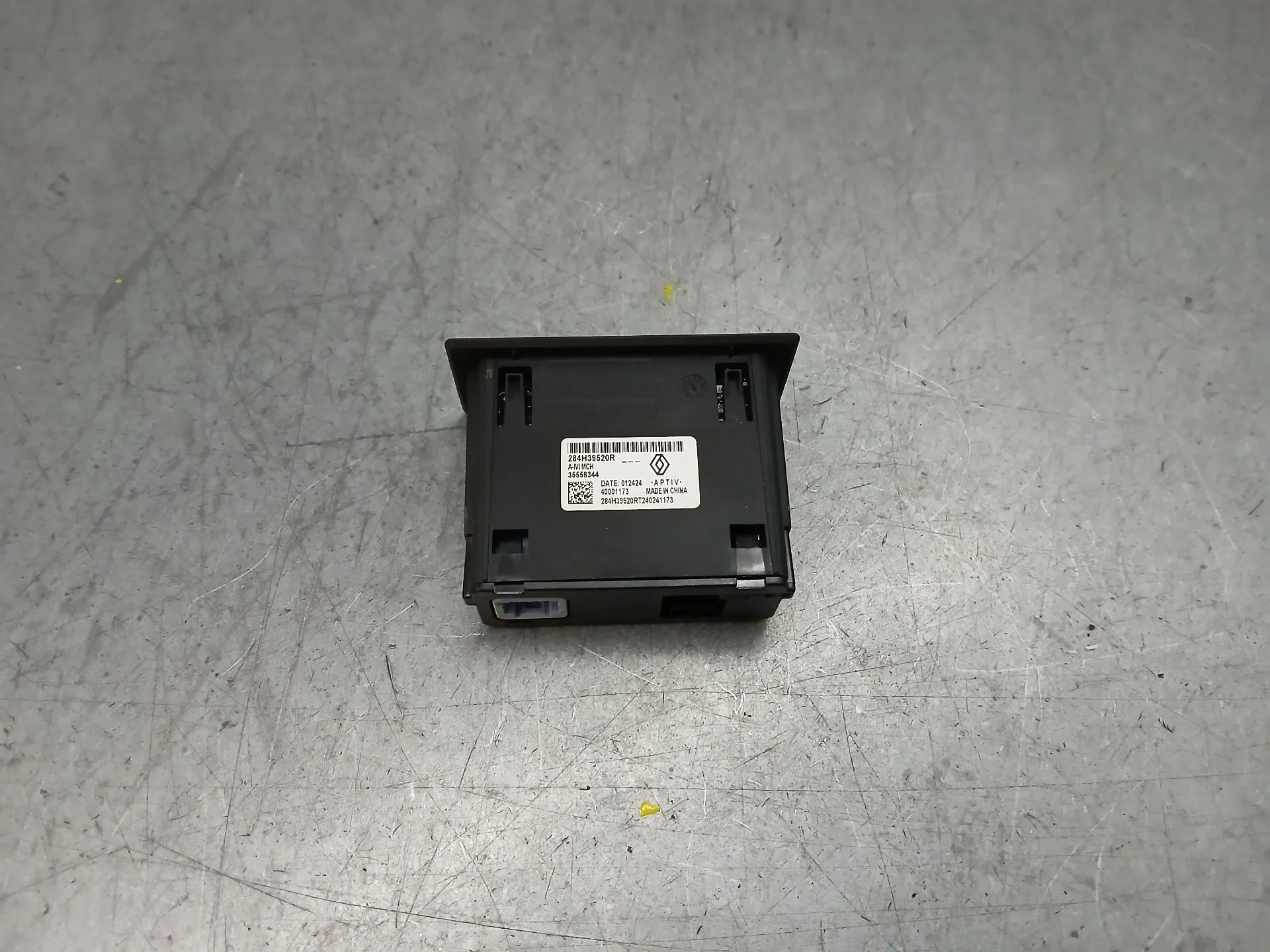 Módulo USB / AUX / IPOD RENAULT Captur II Imagem-1