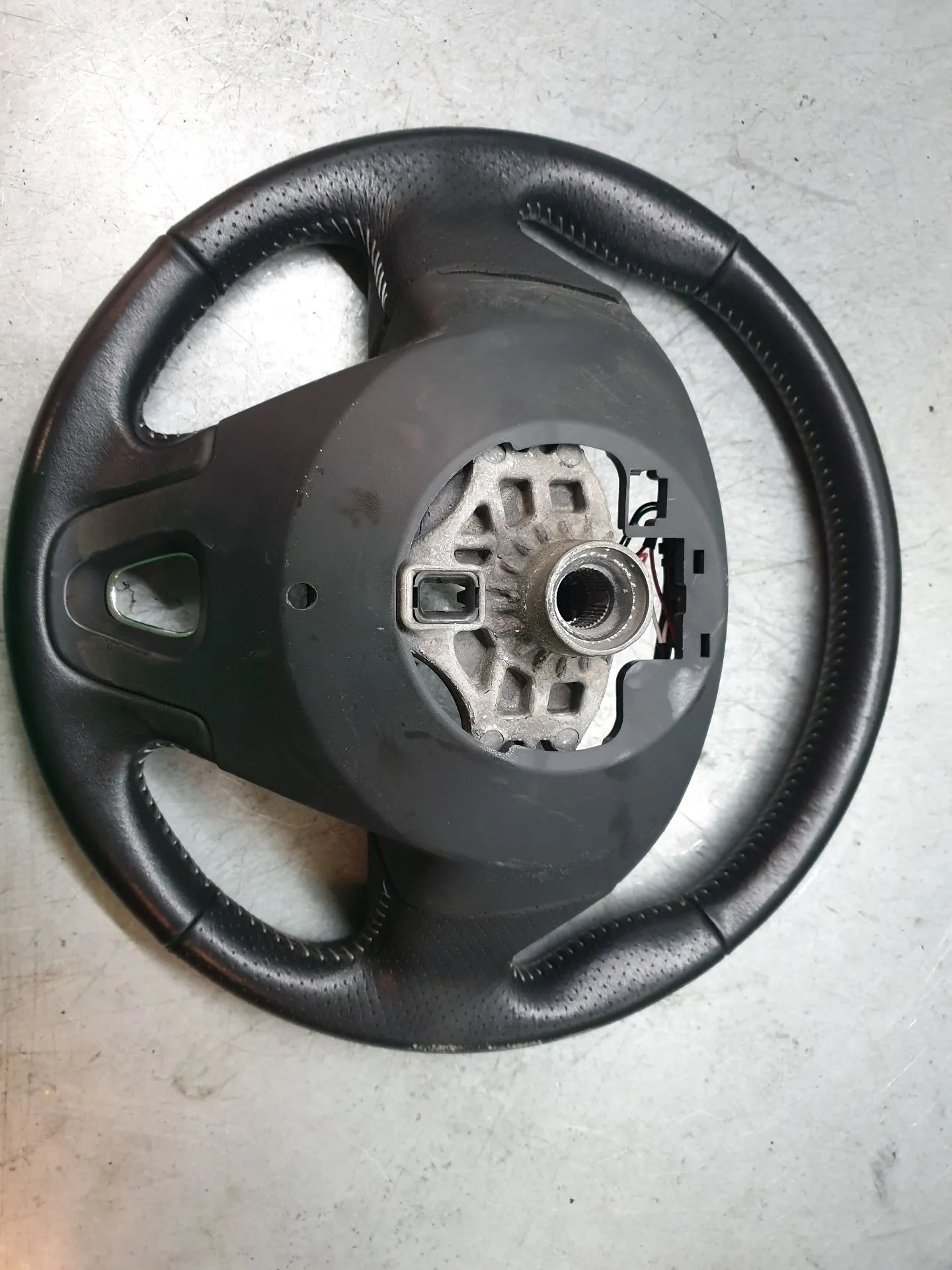 Volante RENAULT Megane III Grandtour (KZ0/1) Imagem-7