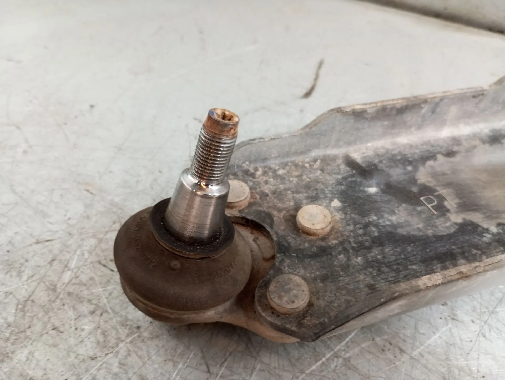 Brazo suspensión delantero izquierdo RENAULT Megane III Grandtour (KZ0/1) Imagem-2