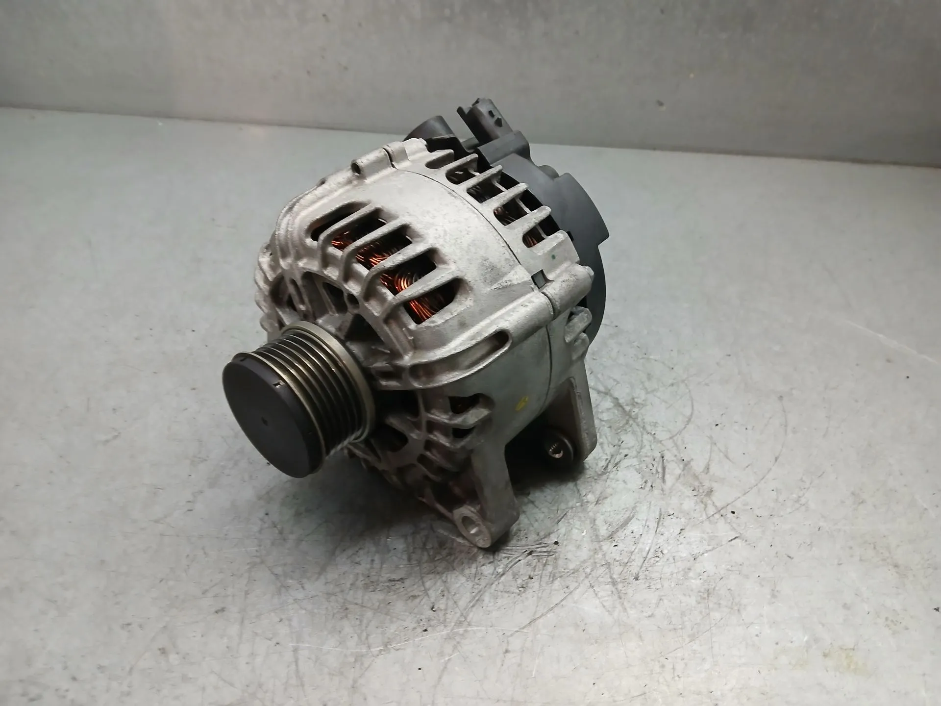 Alternador OPEL Corsa F
