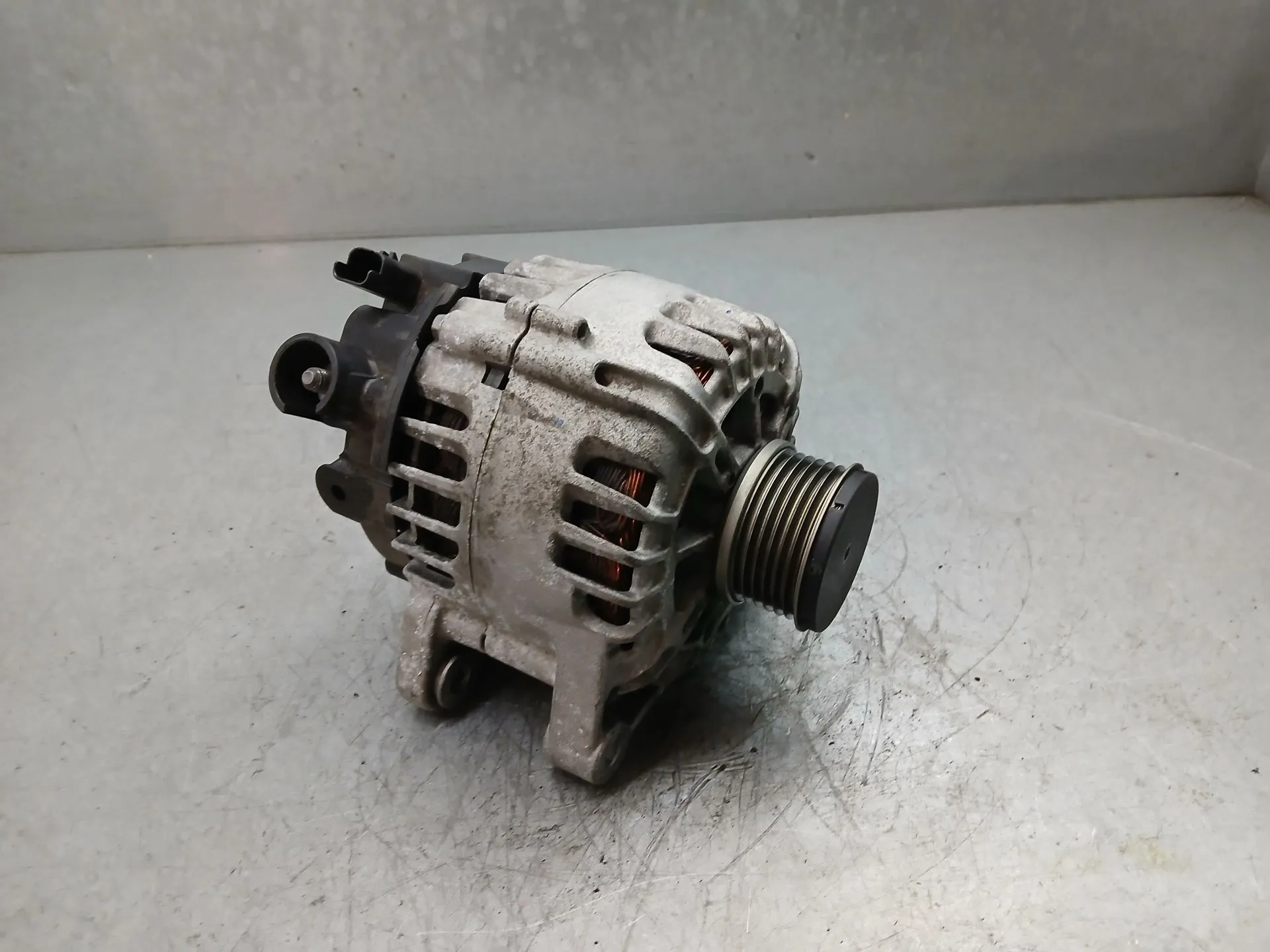 Alternador OPEL Corsa F Imagem-1
