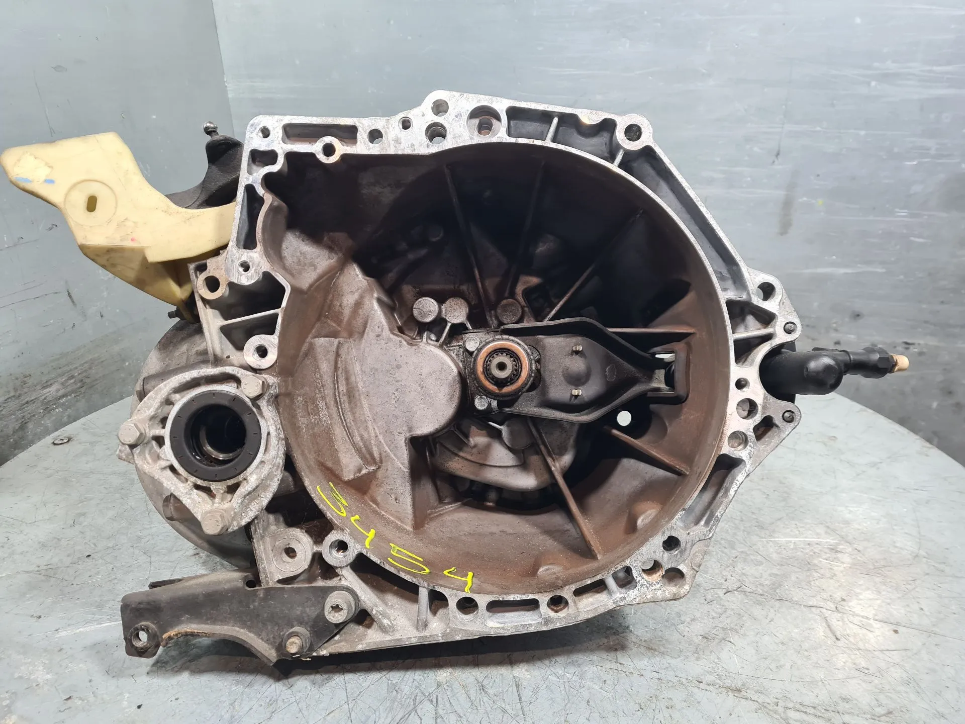 Cambio manual PEUGEOT 208