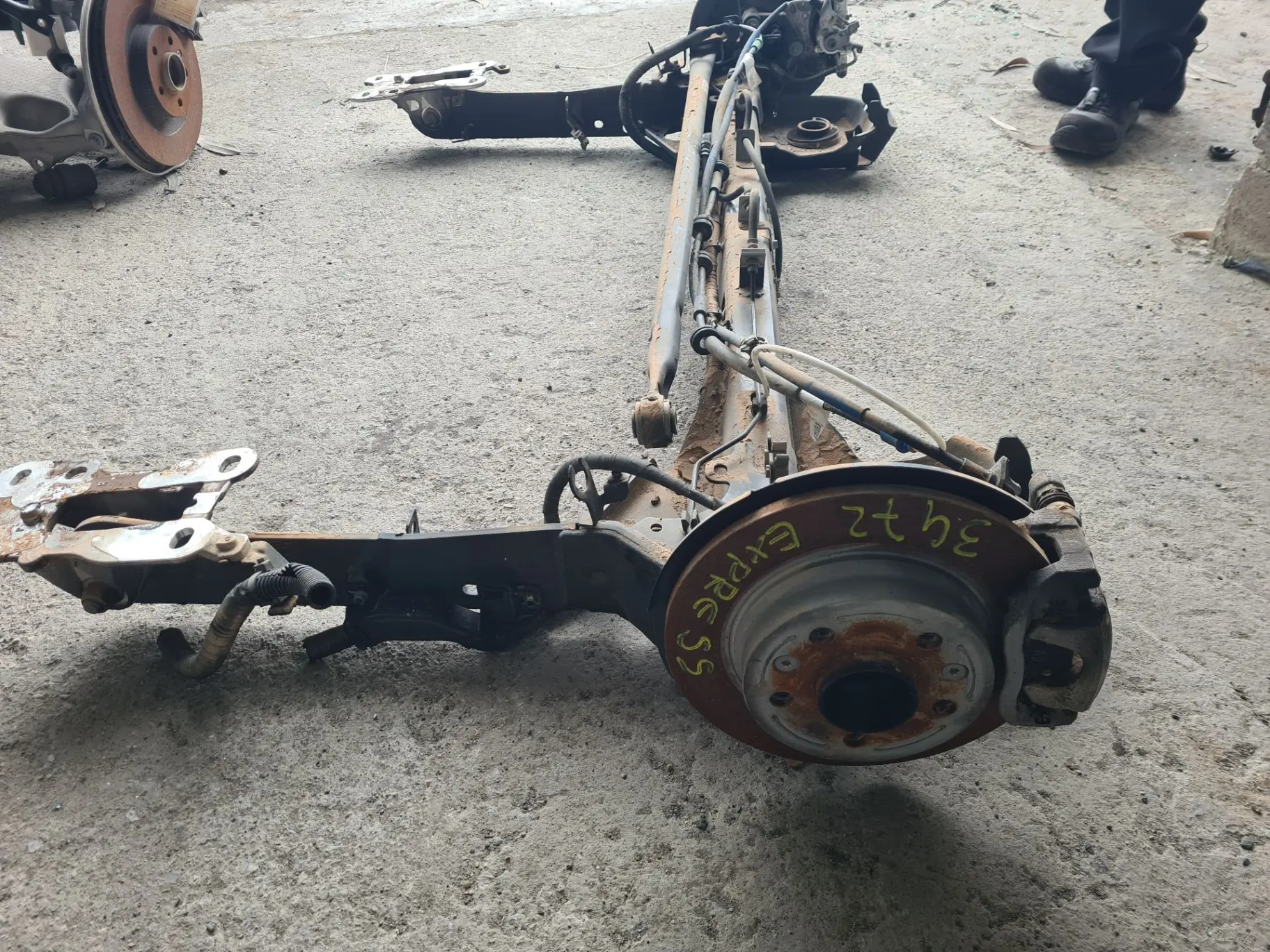 Rear axle with discs RENAULT Kangoo III Imagem-2