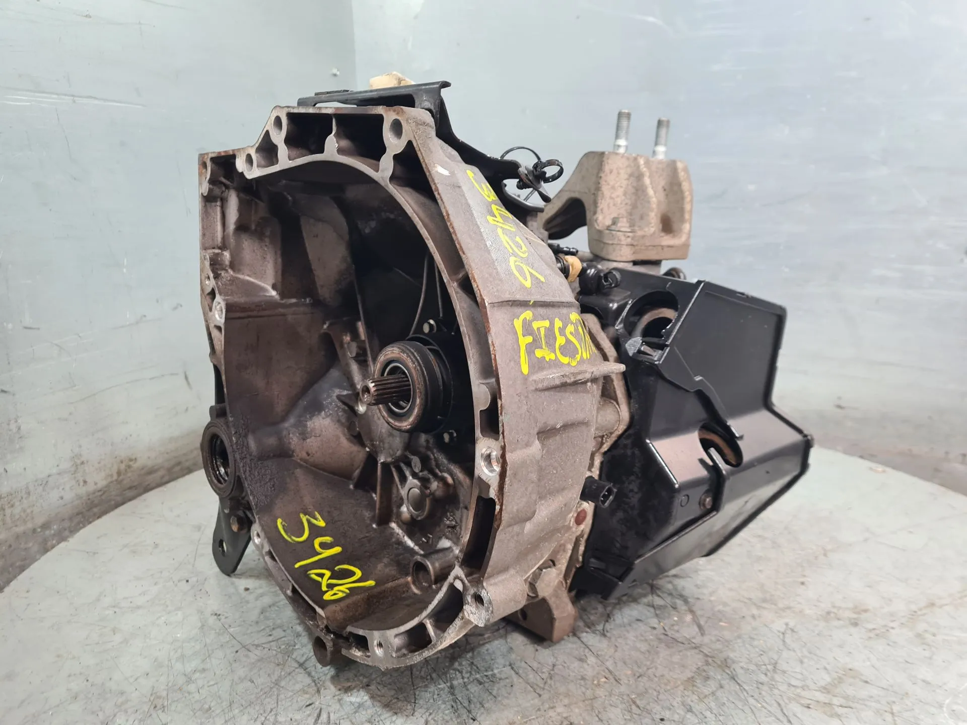 Manual gearbox FORD Fiesta VI (CB1, CCN) Imagem-1