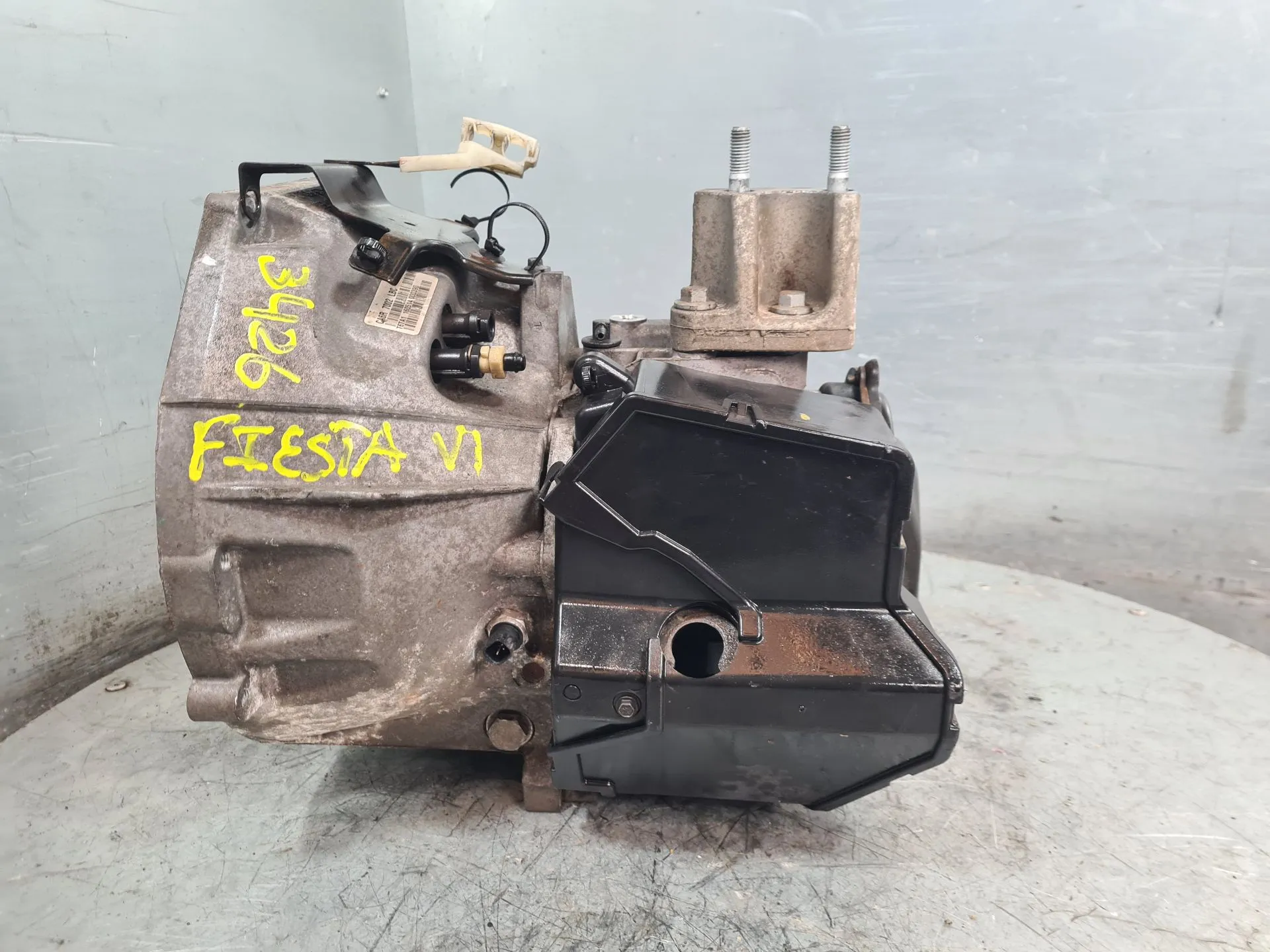 Manual gearbox FORD Fiesta VI (CB1, CCN) Imagem-2