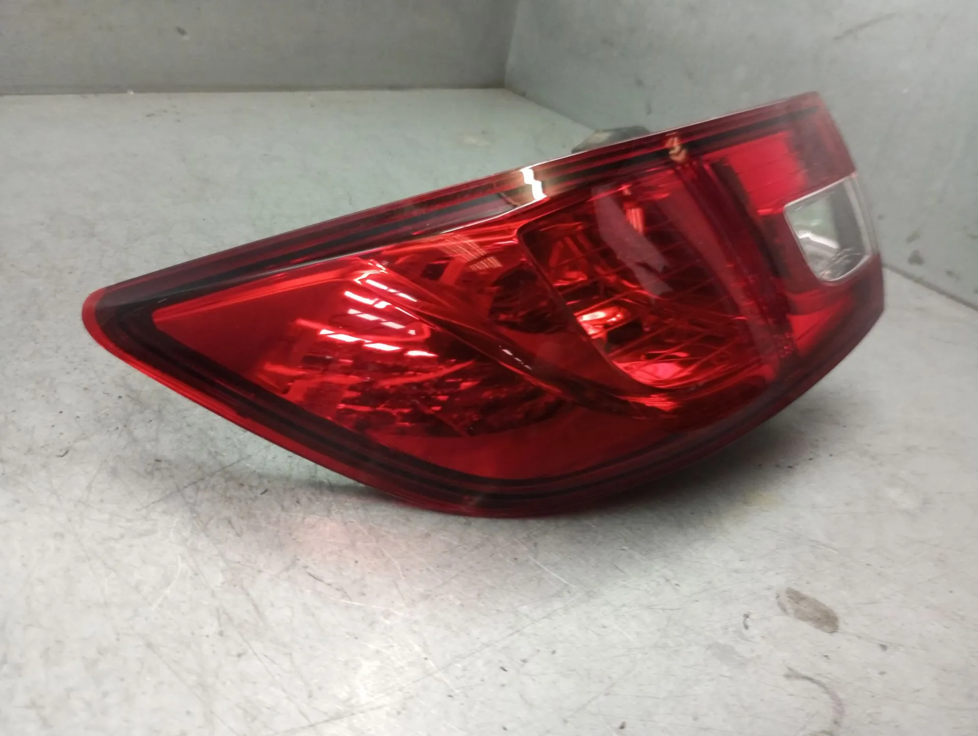 Left Tail light RENAULT Clio IV (BH_) Imagem-1